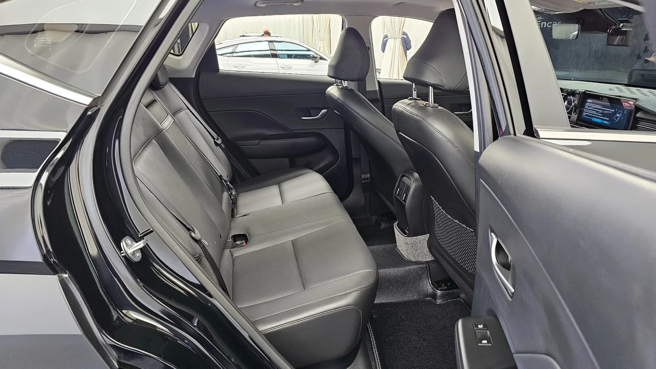 Hyundai Kona Gasoline 1.6 Turbo 2WD Inspiration, 2023 г. 26066 км. — фото 11