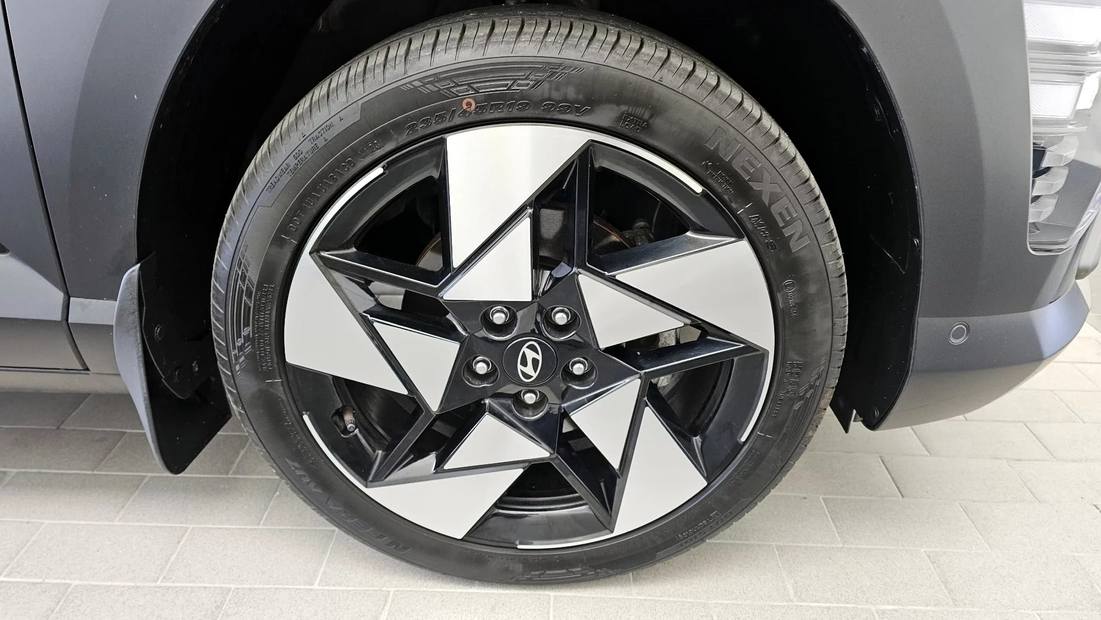 Hyundai Kona Gasoline 1.6 Turbo 2WD Inspiration, 2023 г. 26066 км. — фото 4