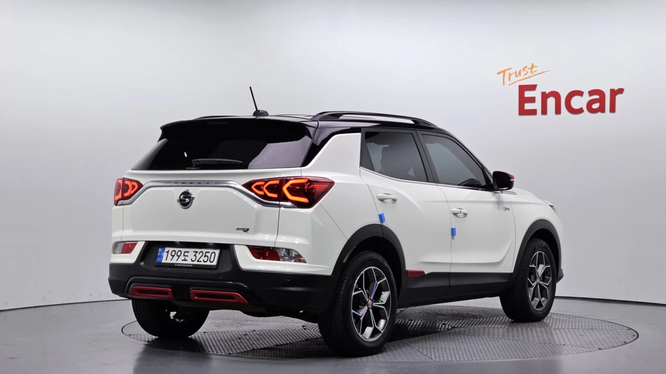 SsangYong KORANDO Gasoline 1.5 2WD R-Plus, 2022 г. 62314 км. — фото 2