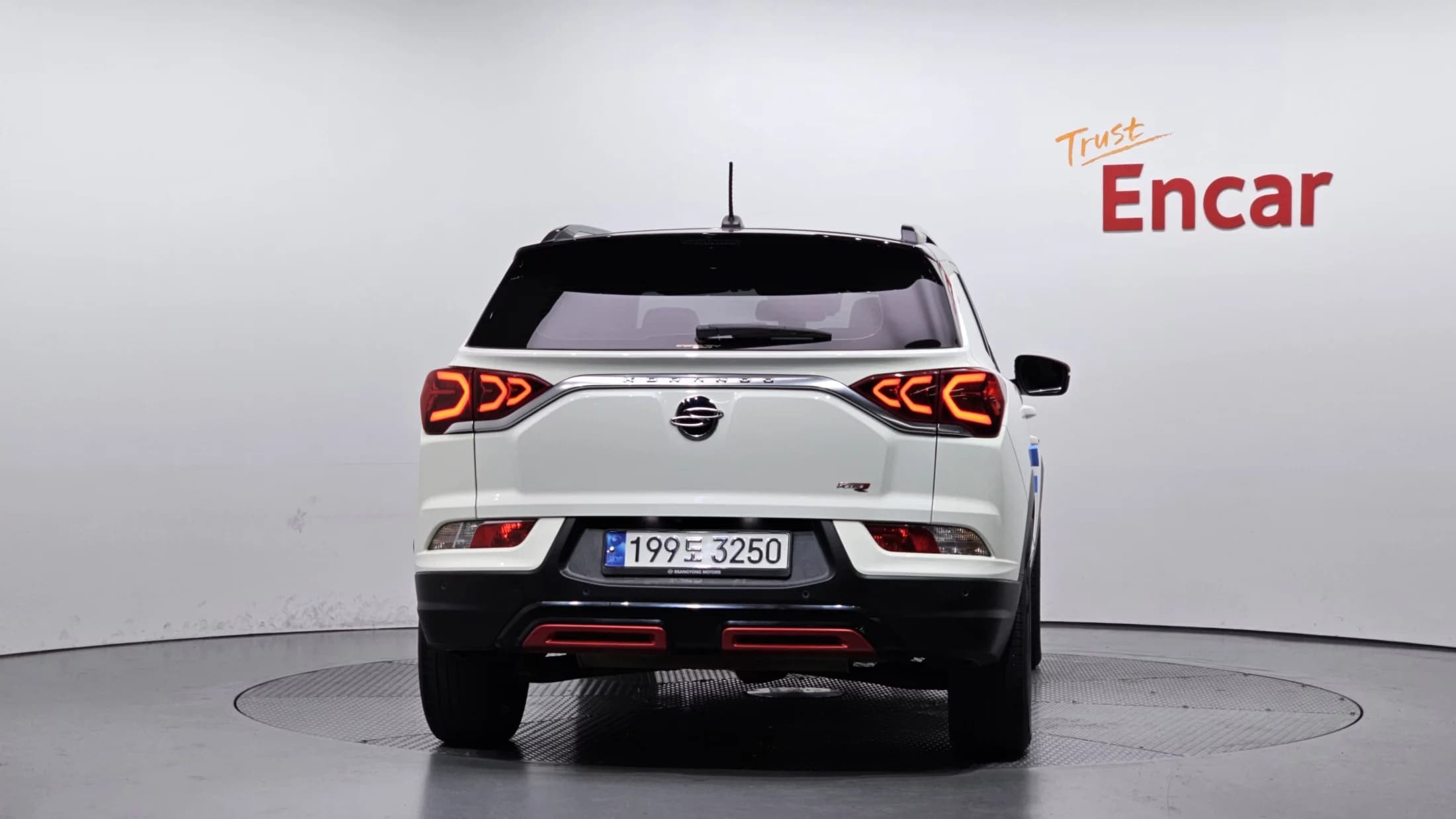 SsangYong KORANDO Gasoline 1.5 2WD R-Plus, 2022 г. 62314 км. — фото 4