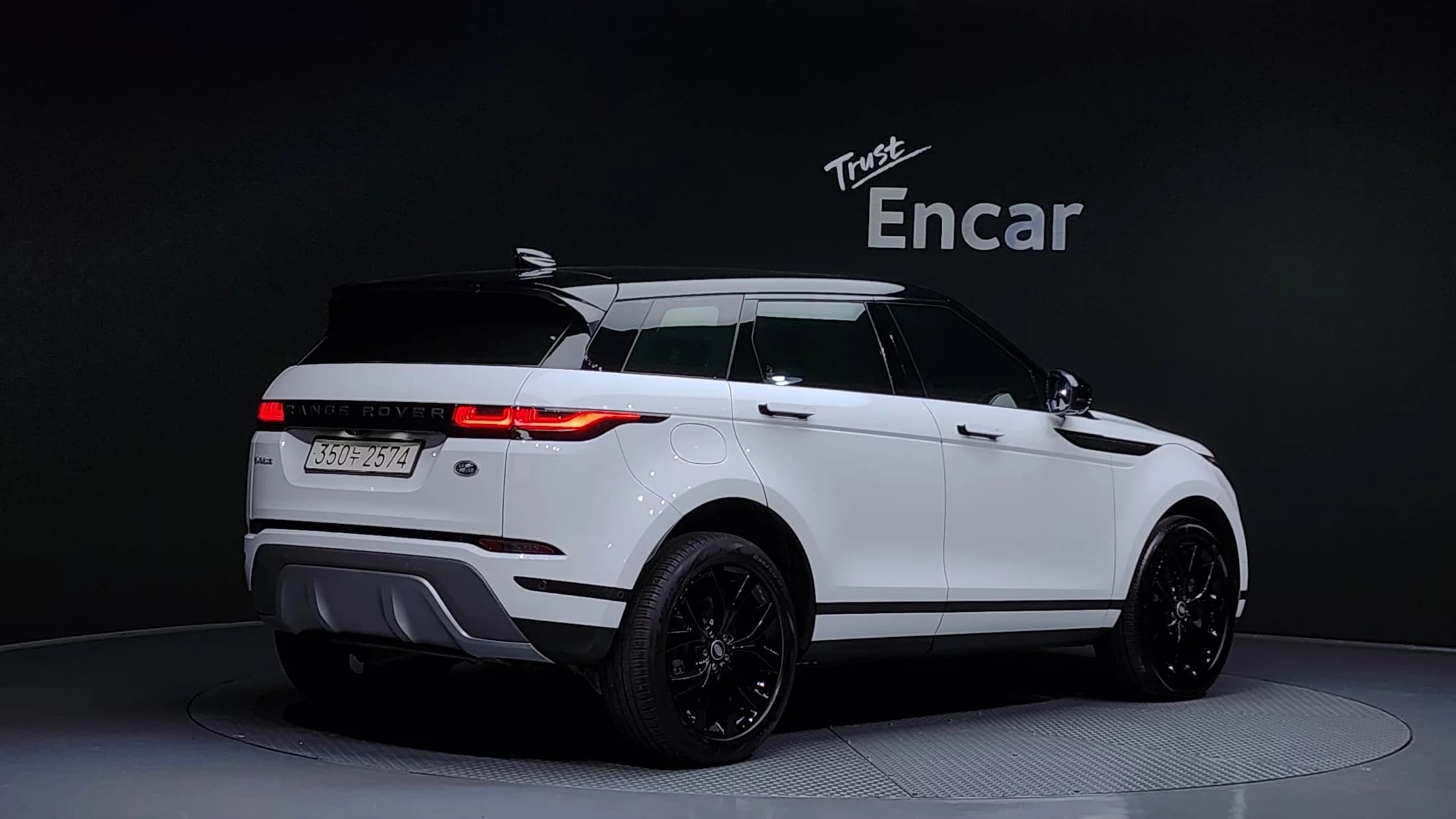Land Rover RANGE ROVER EVOQUE P250 SE, 2021 г. 58686 км. — фото 2