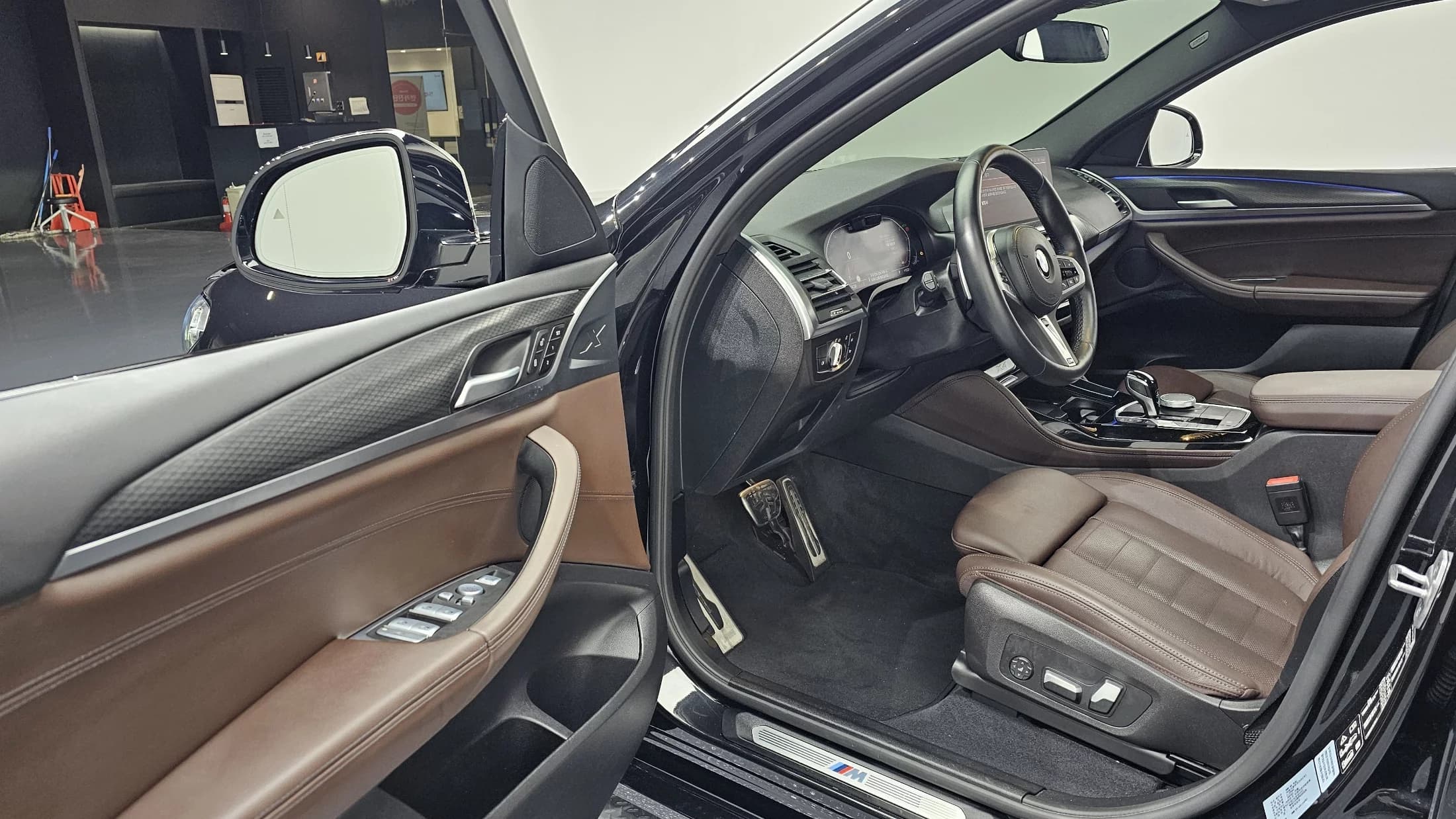 BMW X4 xDrive20i M Sport, 2023 г. 11696 км. — фото 11