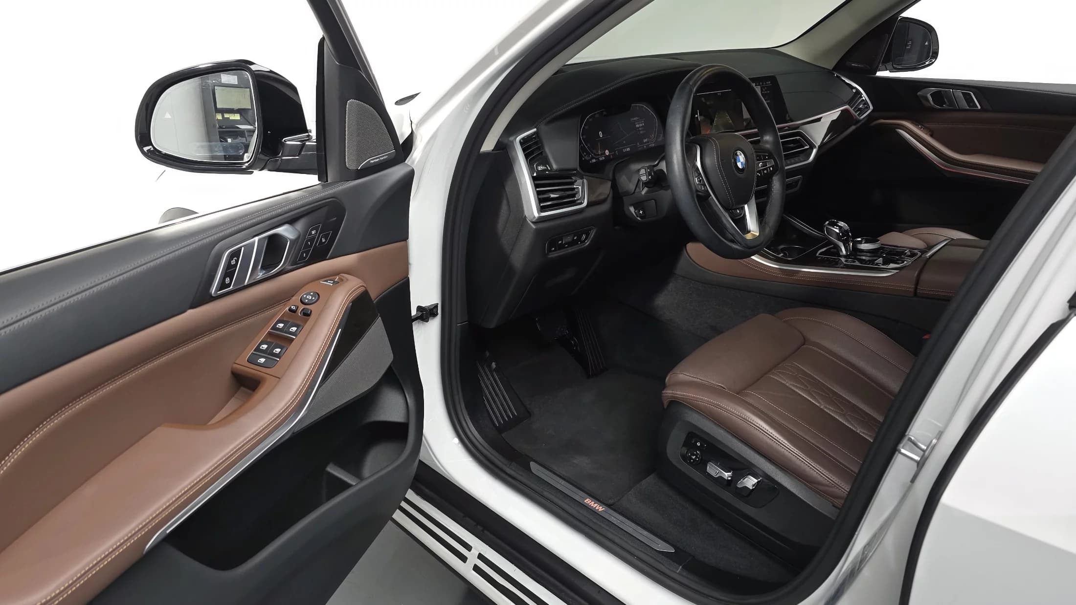 BMW X5 xDrive 40i xLine, 2022 г. 40760 км. — фото 11