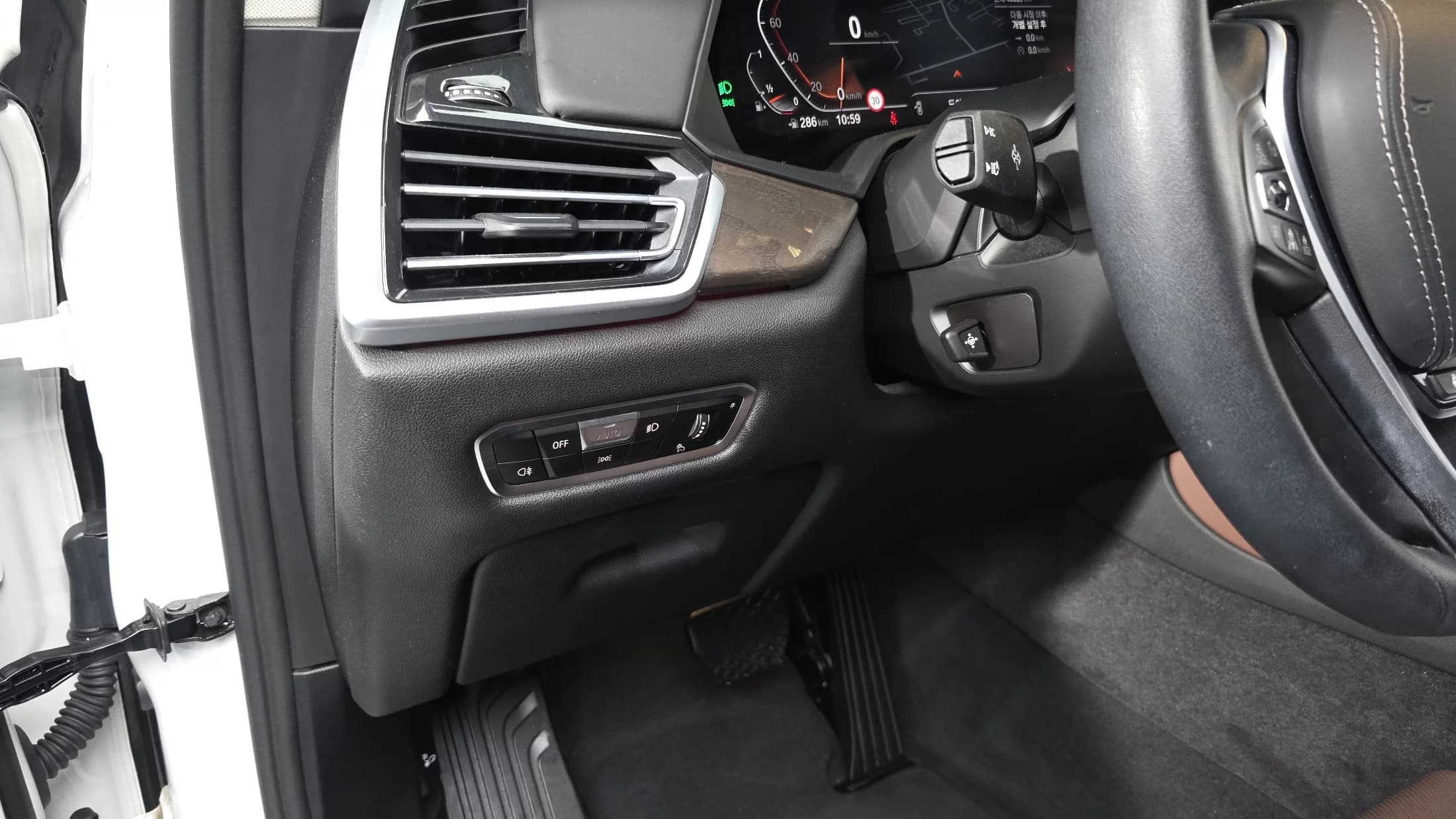 BMW X5 xDrive 40i xLine, 2022 г. 40760 км. — фото 12