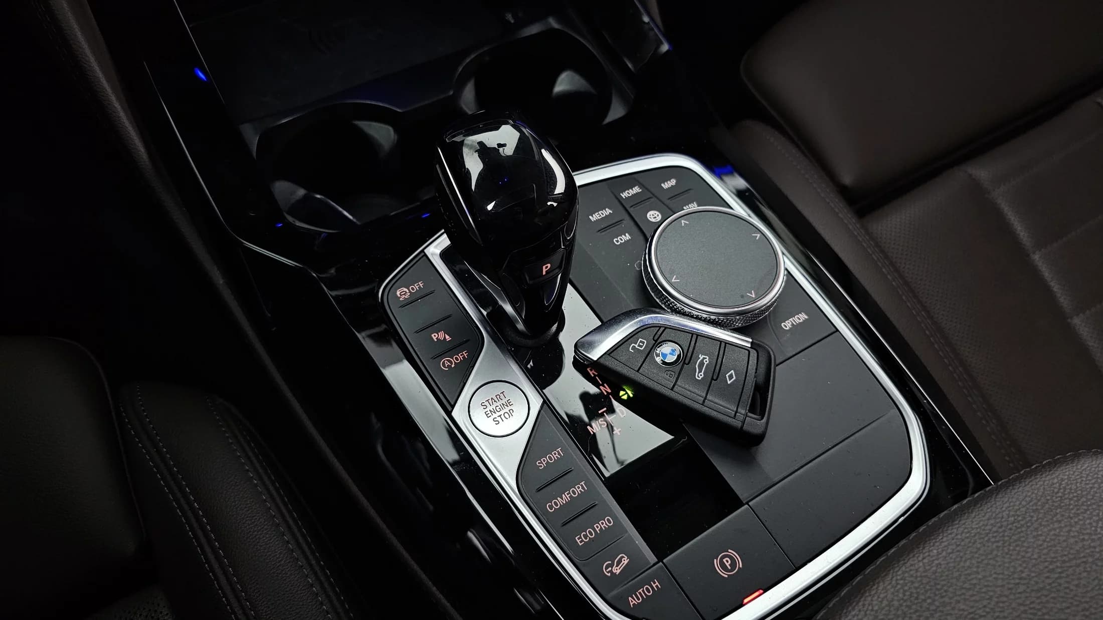 BMW X4 xDrive20i xLine, 2022 г. 58645 км. — фото 9