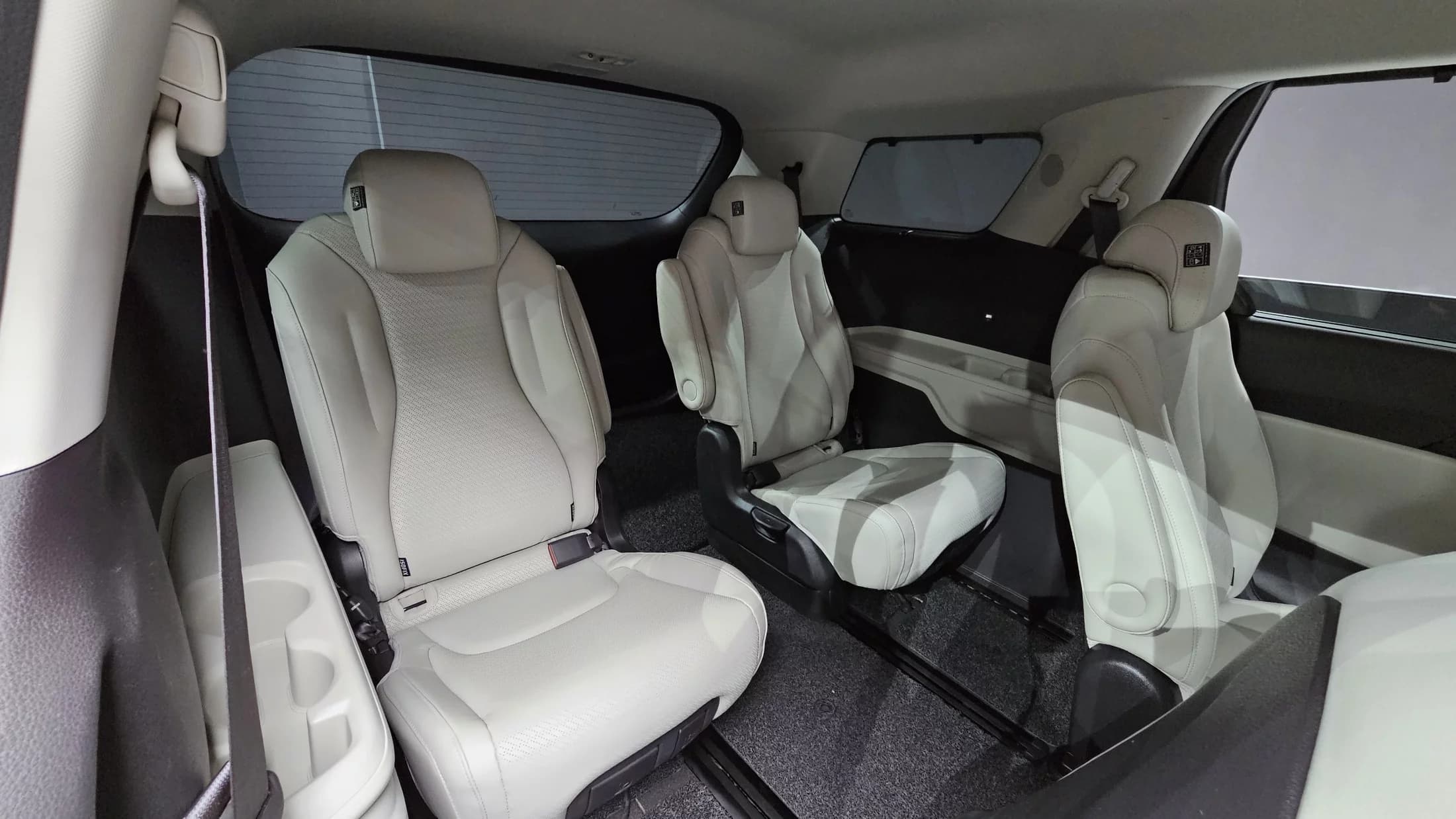 Kia Carnival 9-Seater Noblesse, 2021 г. 46673 км. — фото 19