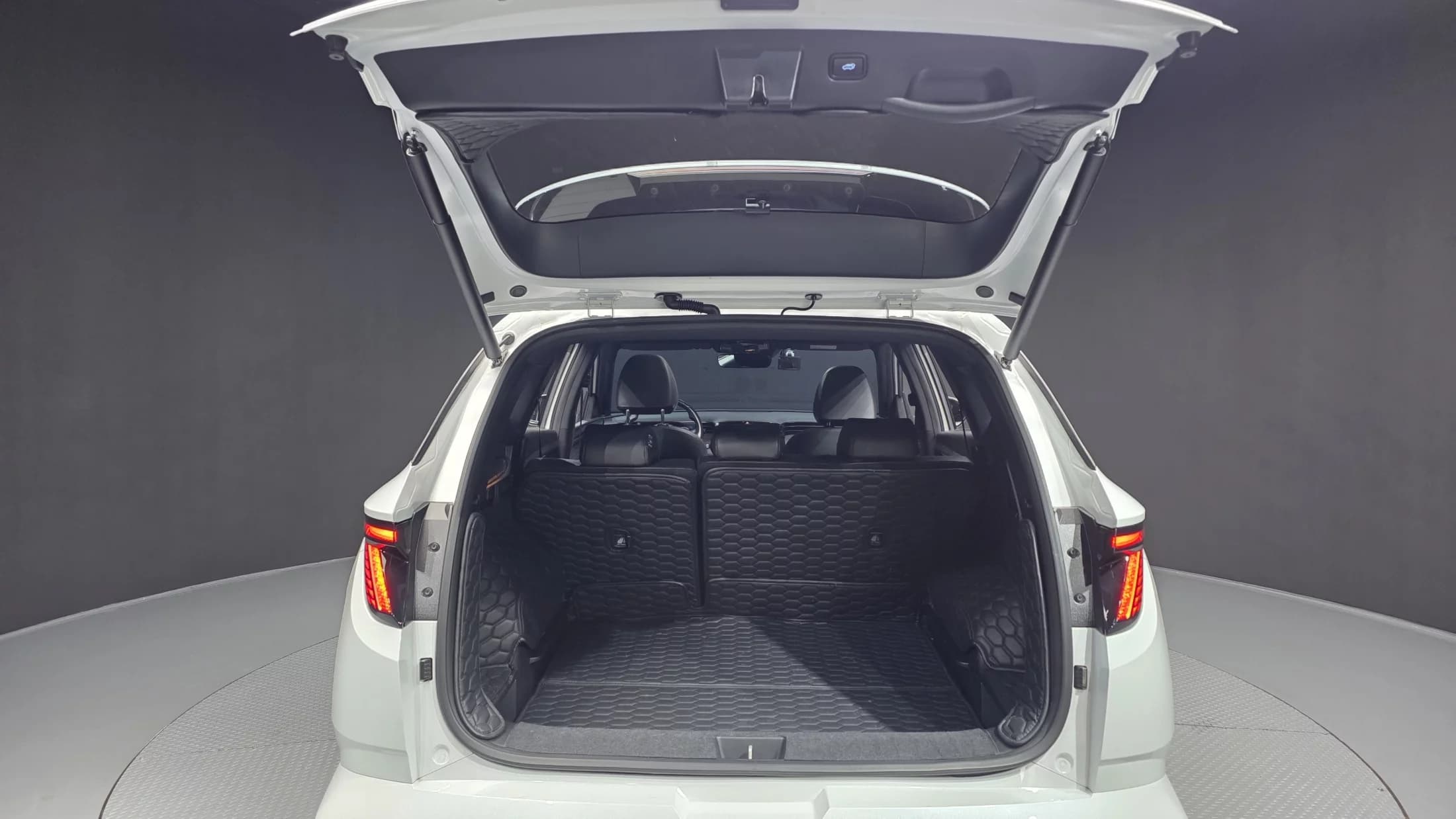 Hyundai Tucson N Line 2WD Inspiration, гибрид, 2021 г. 67880 км. — фото 20
