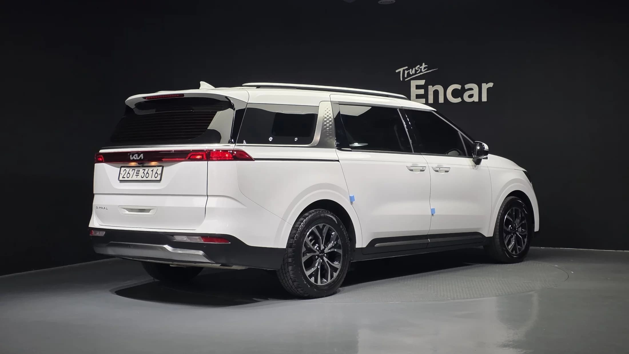 Kia Carnival 9-Seater Noblesse, 2022 г. 57456 км. — фото 2