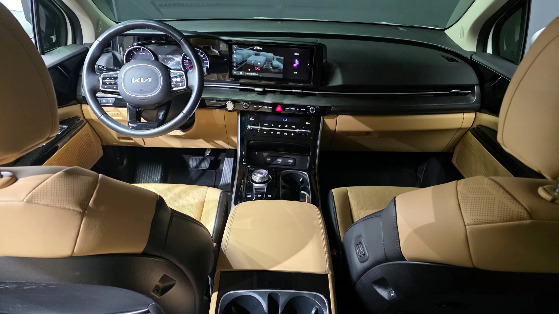 Kia Carnival 9-Seater Noblesse, 2022 г. 57456 км. — фото 7