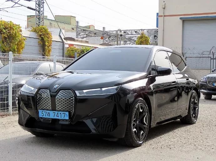 BMW iX xDrive50 Sports Plus, электромобиль, 2023 г. 37332 км. — фото 2