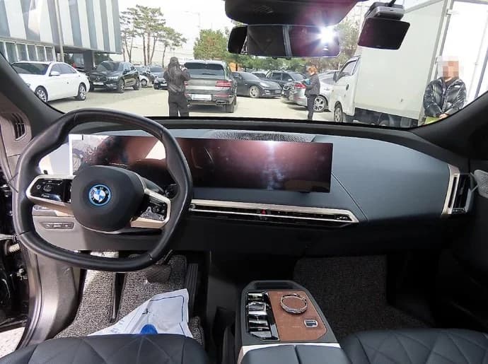 BMW iX xDrive50 Sports Plus, электромобиль, 2023 г. 37332 км. — фото 7