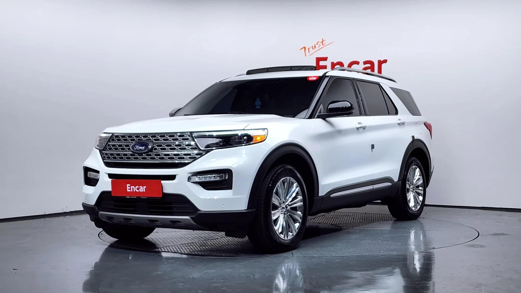 Ford EXPLORER 2.3 LimIted 4WD, 2021 г. 19338 км. — фото 2