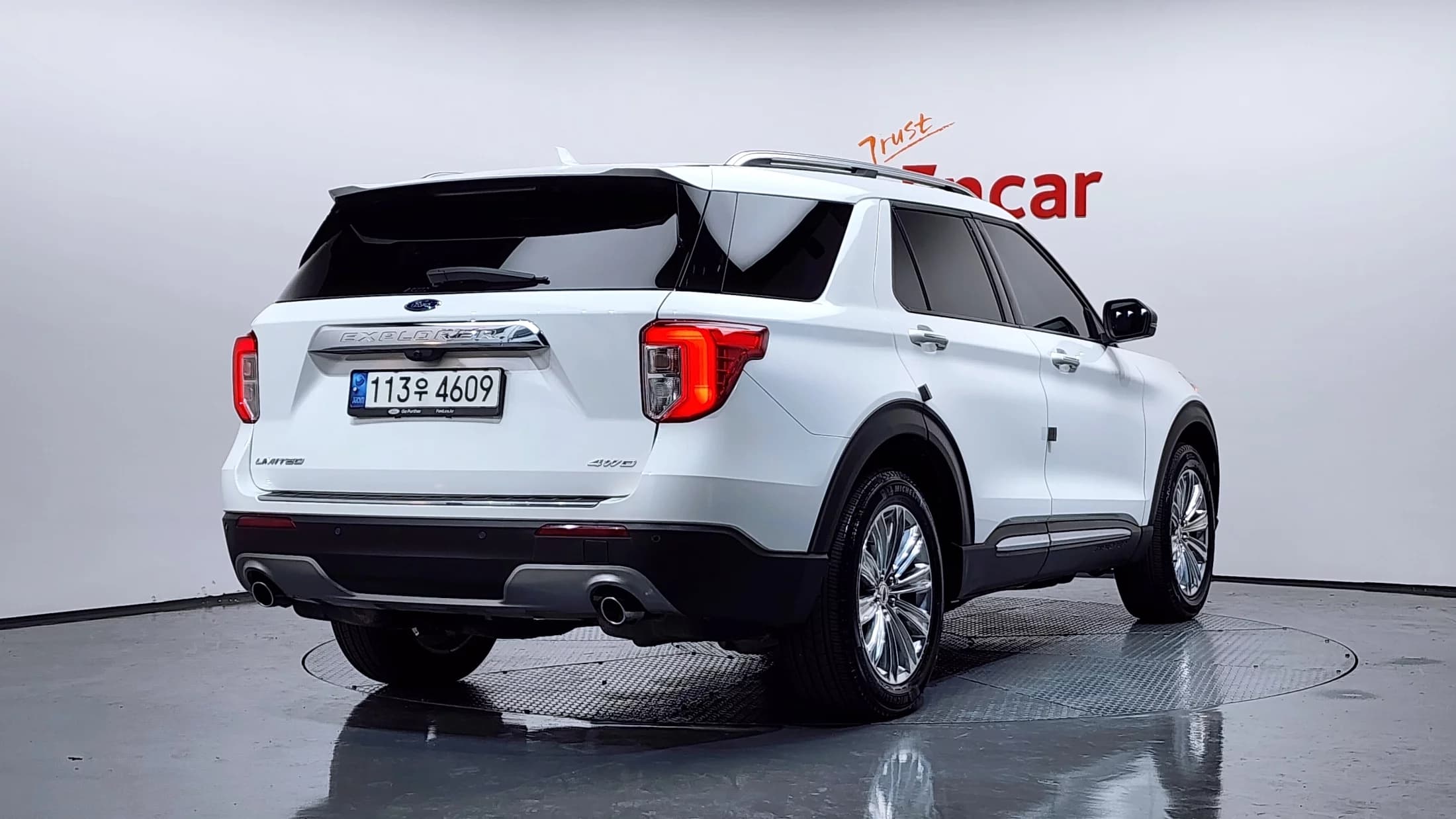 Ford EXPLORER 2.3 LimIted 4WD, 2021 г. 19338 км. — фото 3
