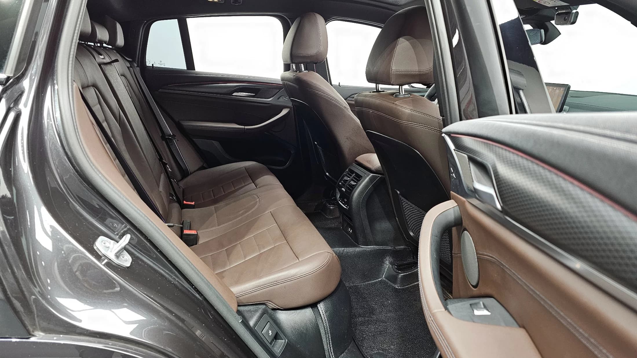 BMW X4 xDrive20i M Sports Pro, 2022 г. 36686 км. — фото 11