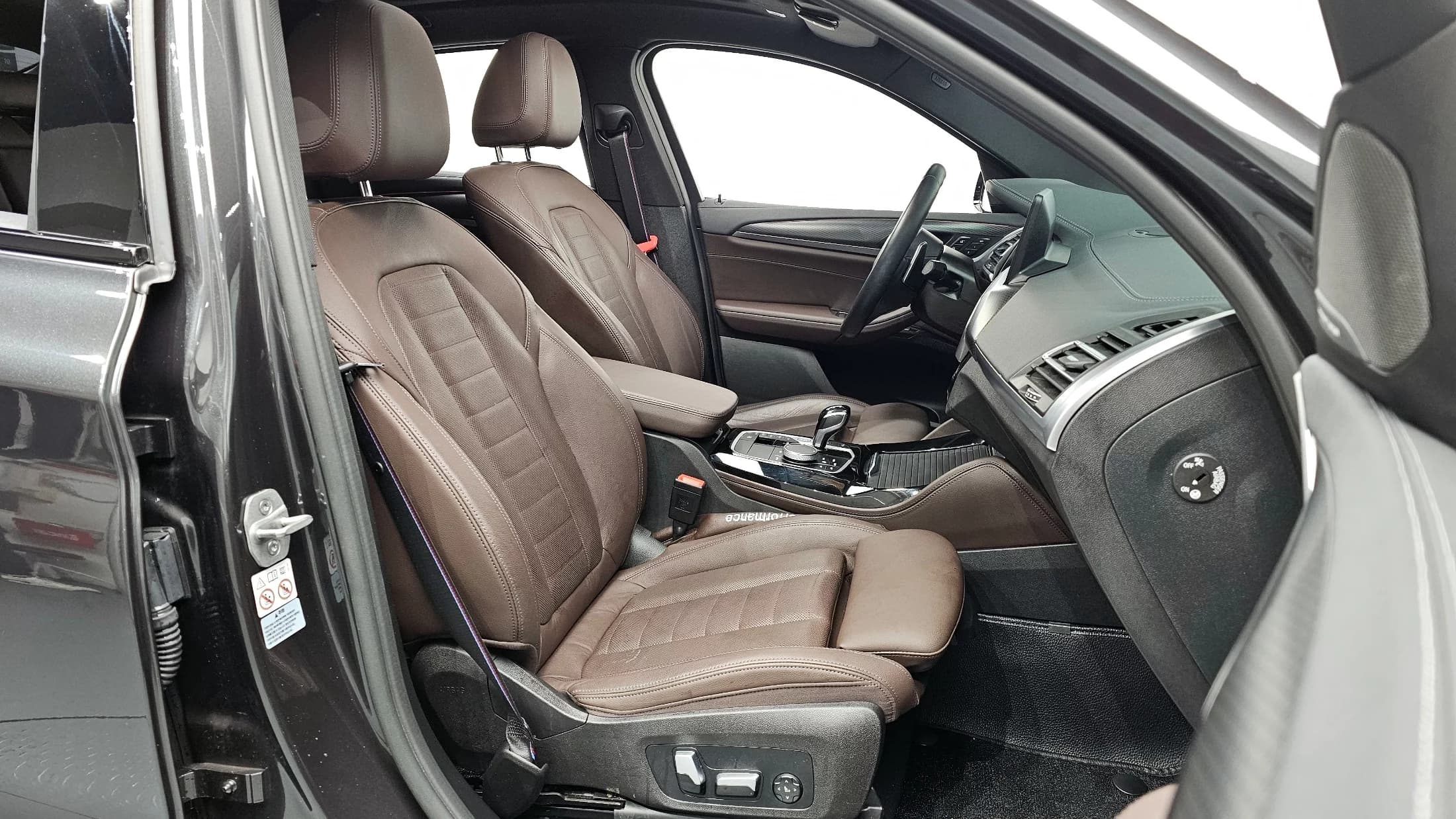 BMW X4 xDrive20i M Sports Pro, 2022 г. 36686 км. — фото 10