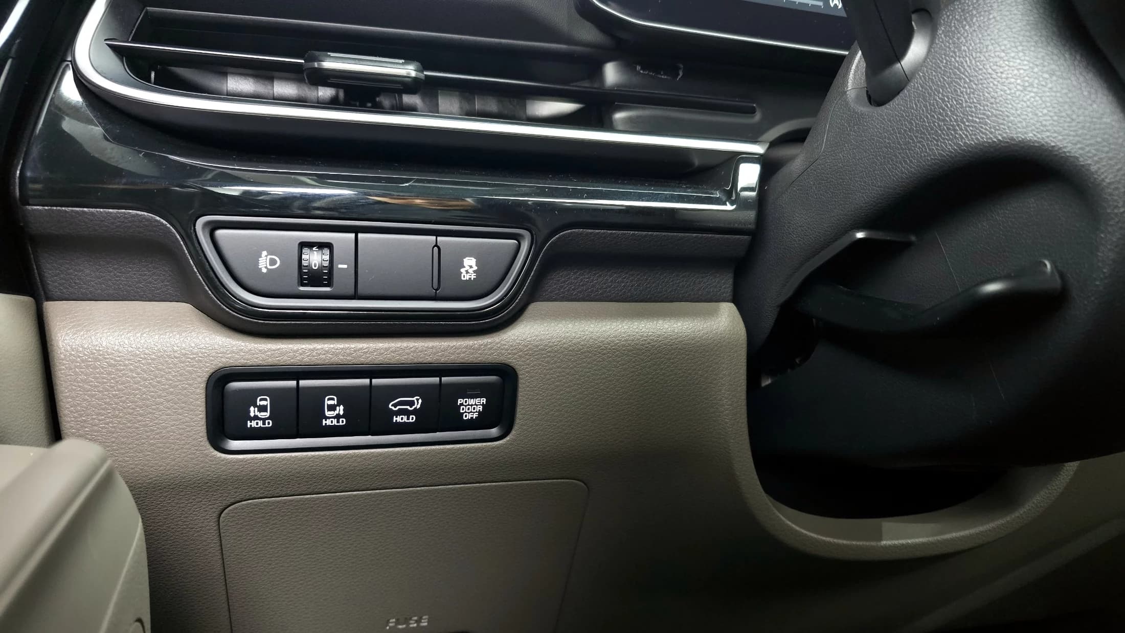 Kia Carnival 9-Seater Signature, 2024 г. 17967 км. — фото 17