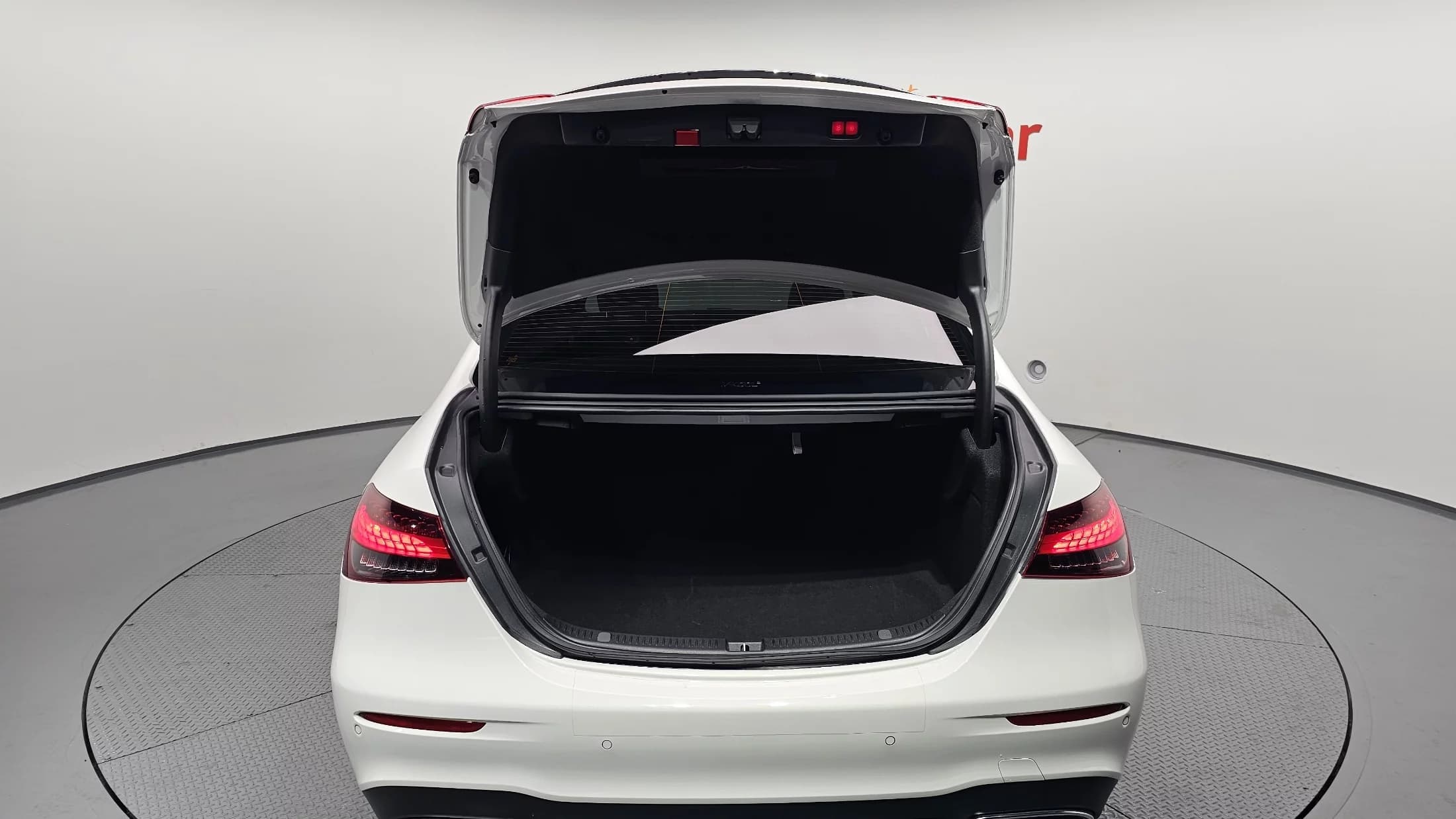 Mercedes-Benz E-Class E220d 4MATIC AMG Line, 2022 г. 42464 км. — фото 20
