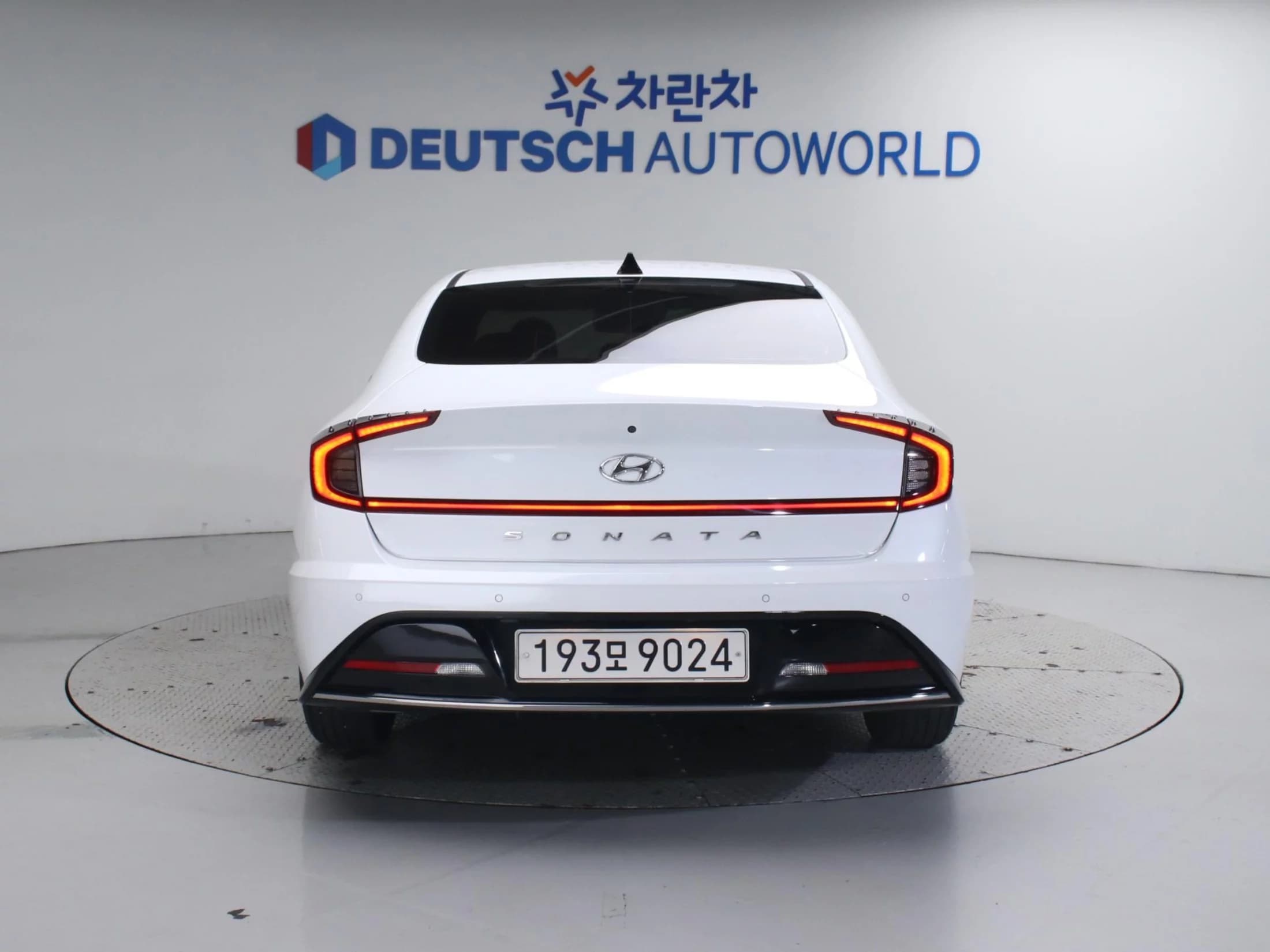 Hyundai Sonata Premium Plus, гибрид, 2021 г. 71783 км. — фото 4