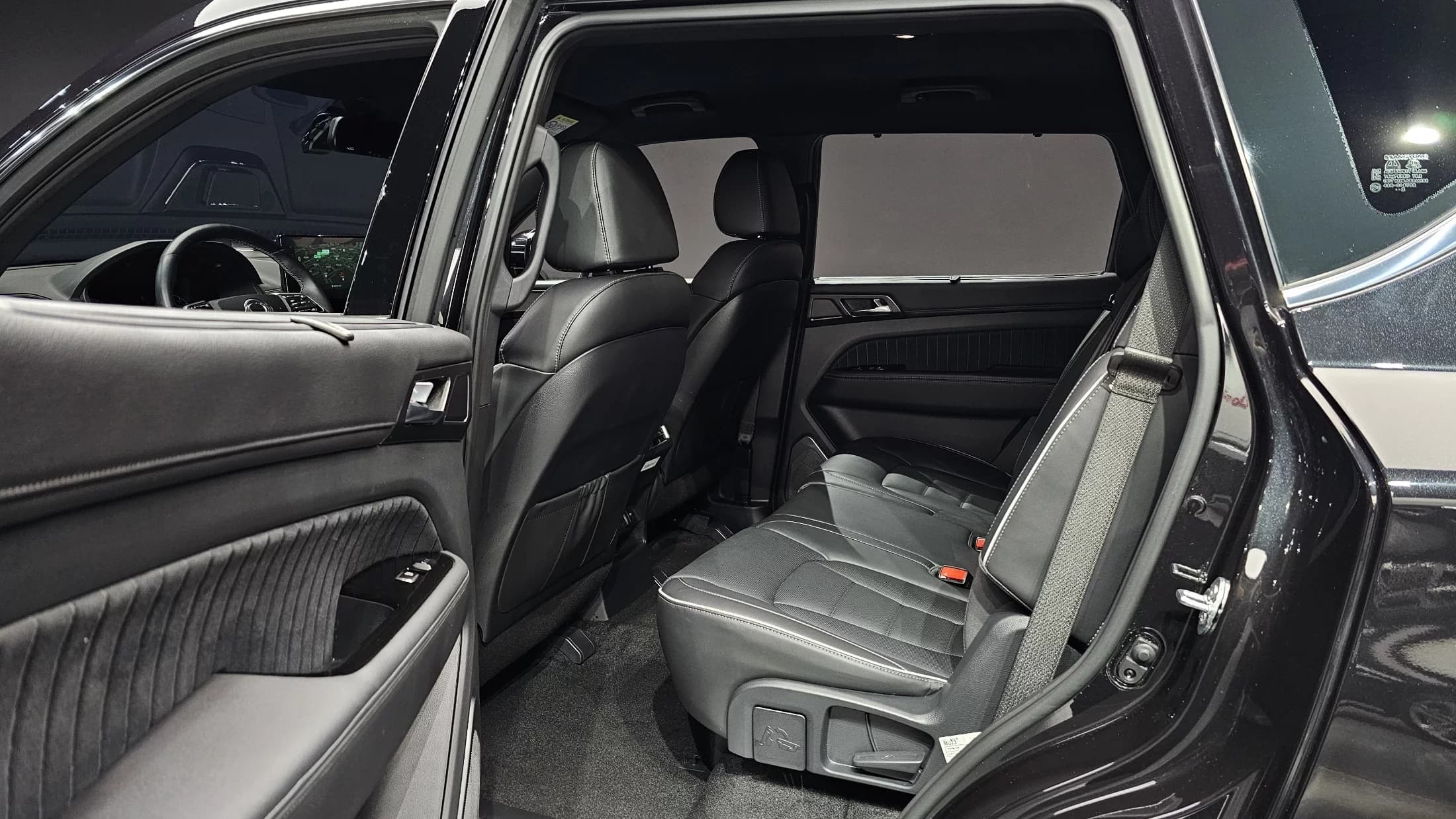 SsangYong Rexton Disel 2.2 4WD The Black, 2024 г. 41194 км. — фото 12
