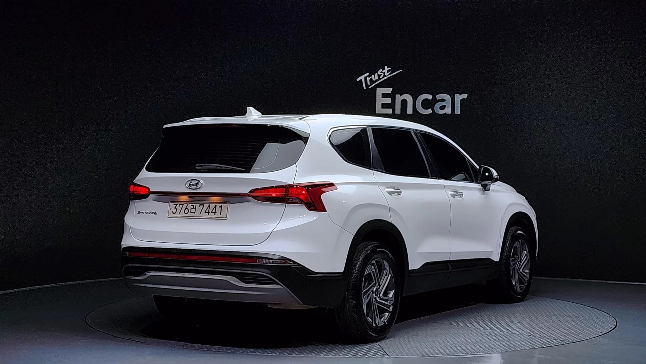 Hyundai Santa Fe Diesel 2.2 2WD Exclusive, 2023 г. 129130 км. — фото 2
