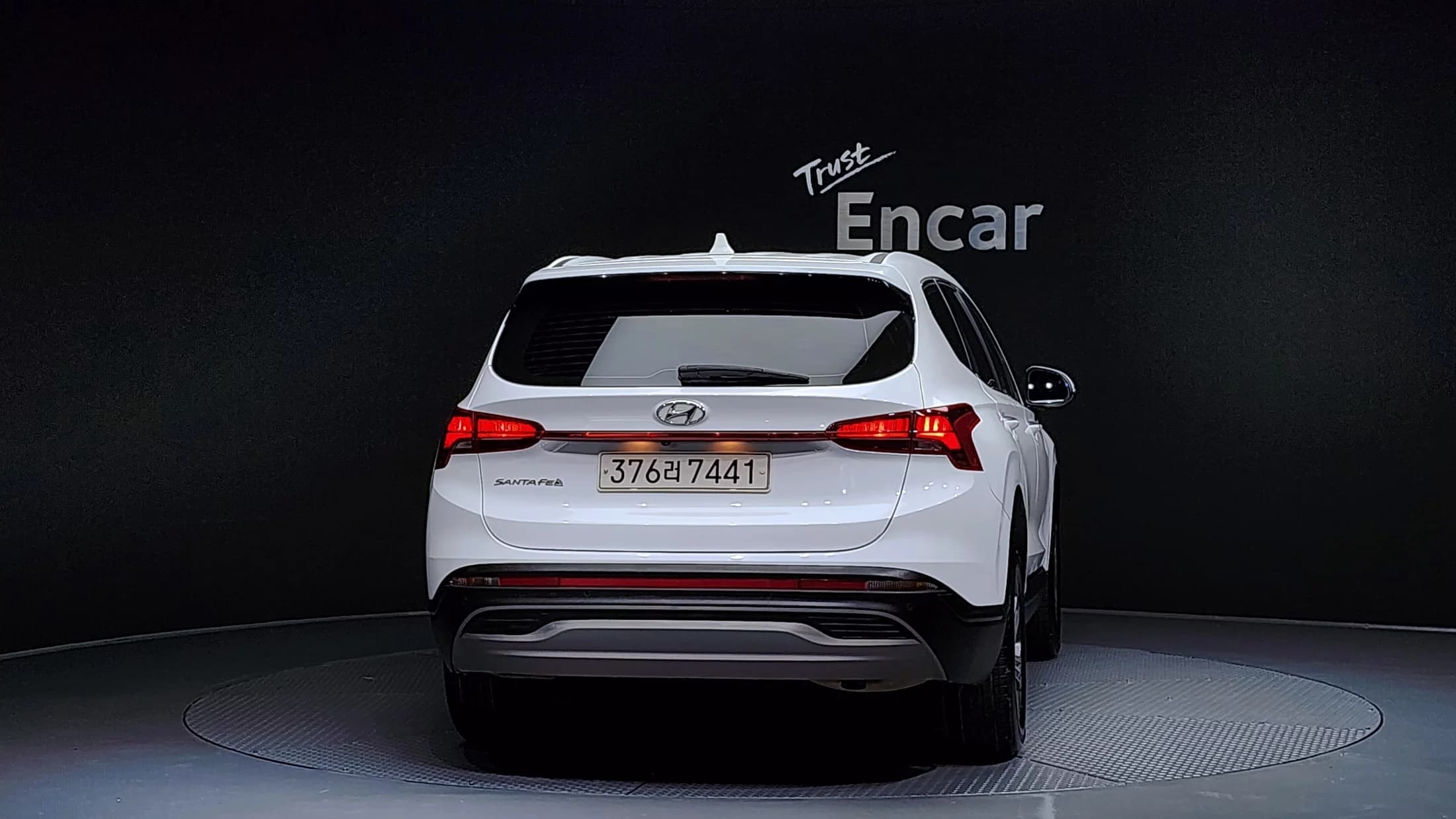 Hyundai Santa Fe Diesel 2.2 2WD Exclusive, 2023 г. 129130 км. — фото 4