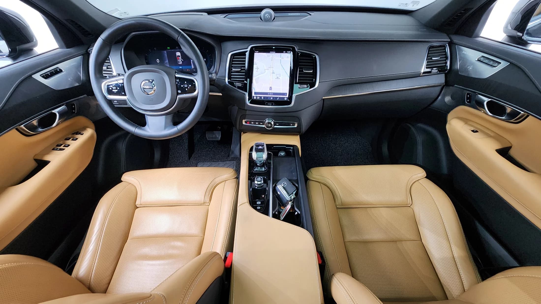 Volvo XC90 B6 Ultimate Bright, 2023 г. 64135 км. — фото 7