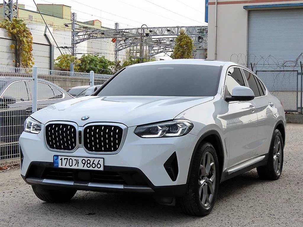 BMW X4 xDrive20d xLine, 2023 г. 56637 км. — фото 2