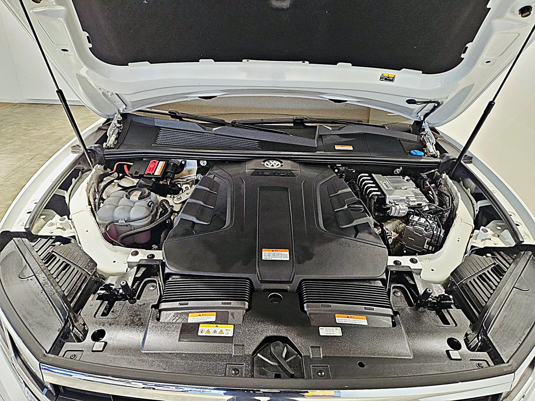 Volkswagen Touareg 3.0 TDI Prestige, 2023 г. 67469 км. — фото 6