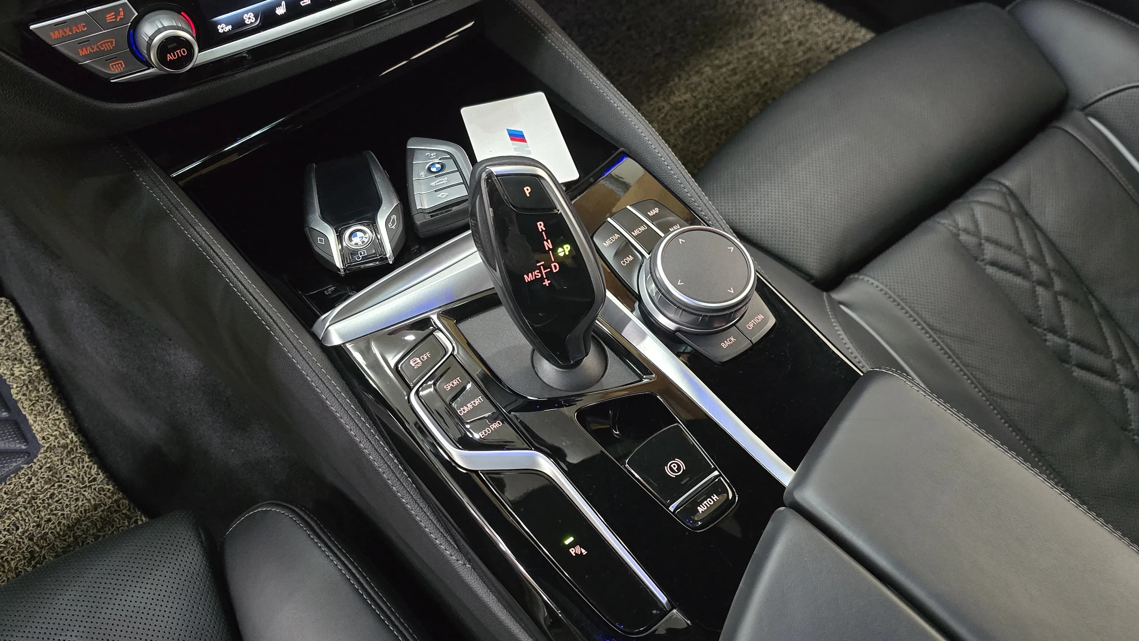 BMW 5-Series 530i M Sport Package, 2021 г. 77298 км. — фото 11