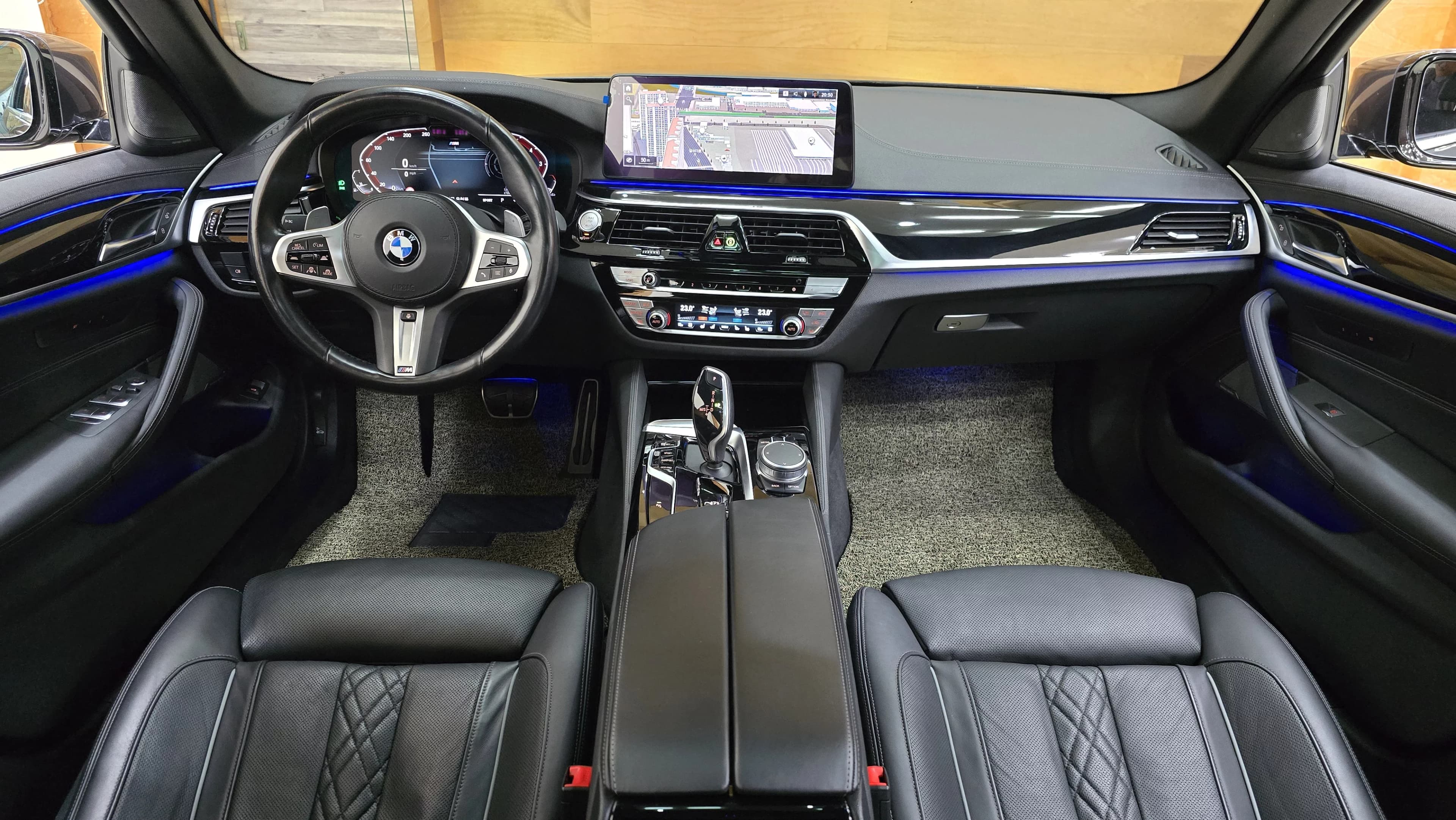 BMW 5-Series 530i M Sport Package, 2021 г. 77298 км. — фото 8
