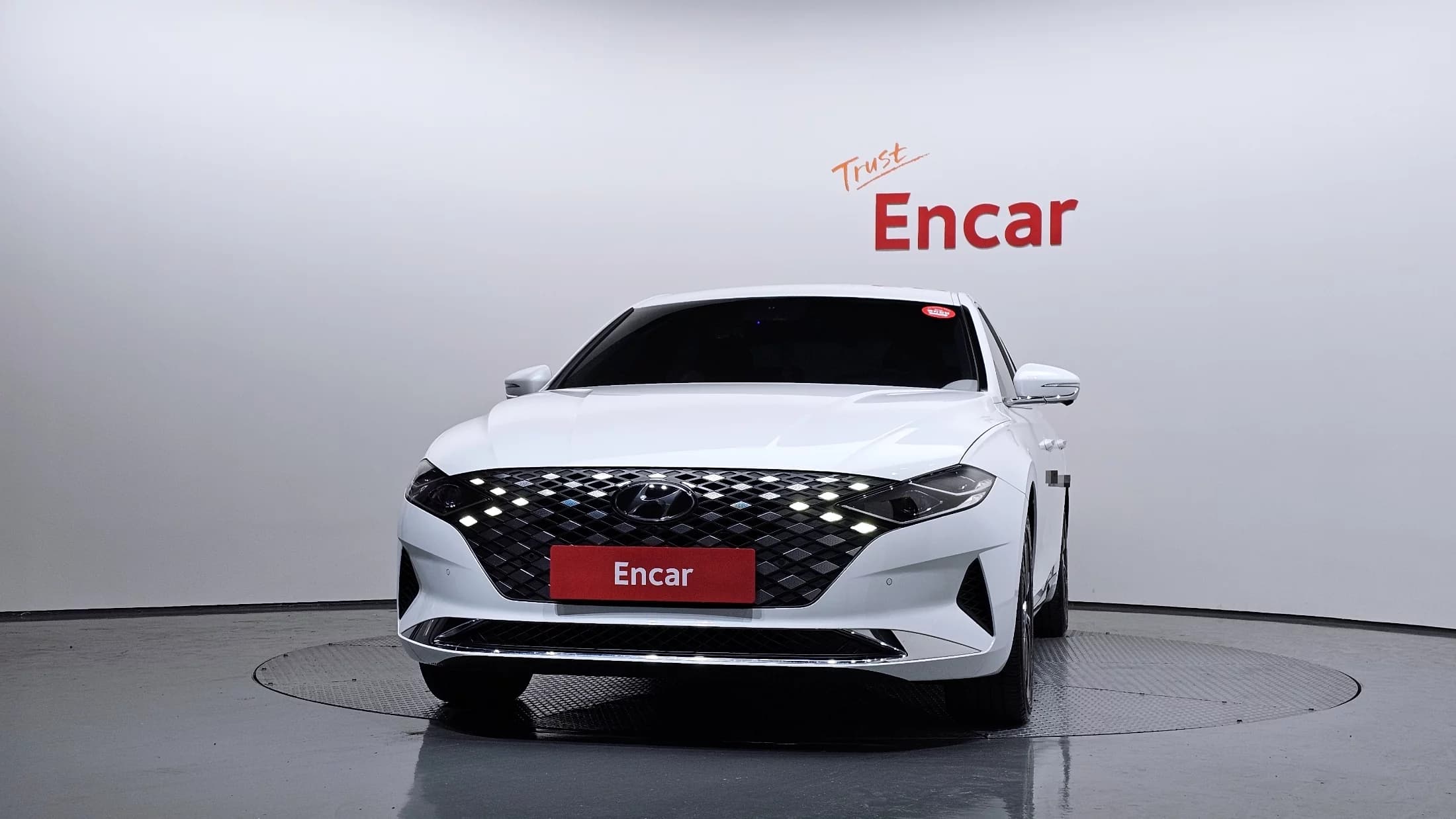 Hyundai Grandeur 3.0 LPi Exclusive, 2022 г. 35446 км. — фото 3