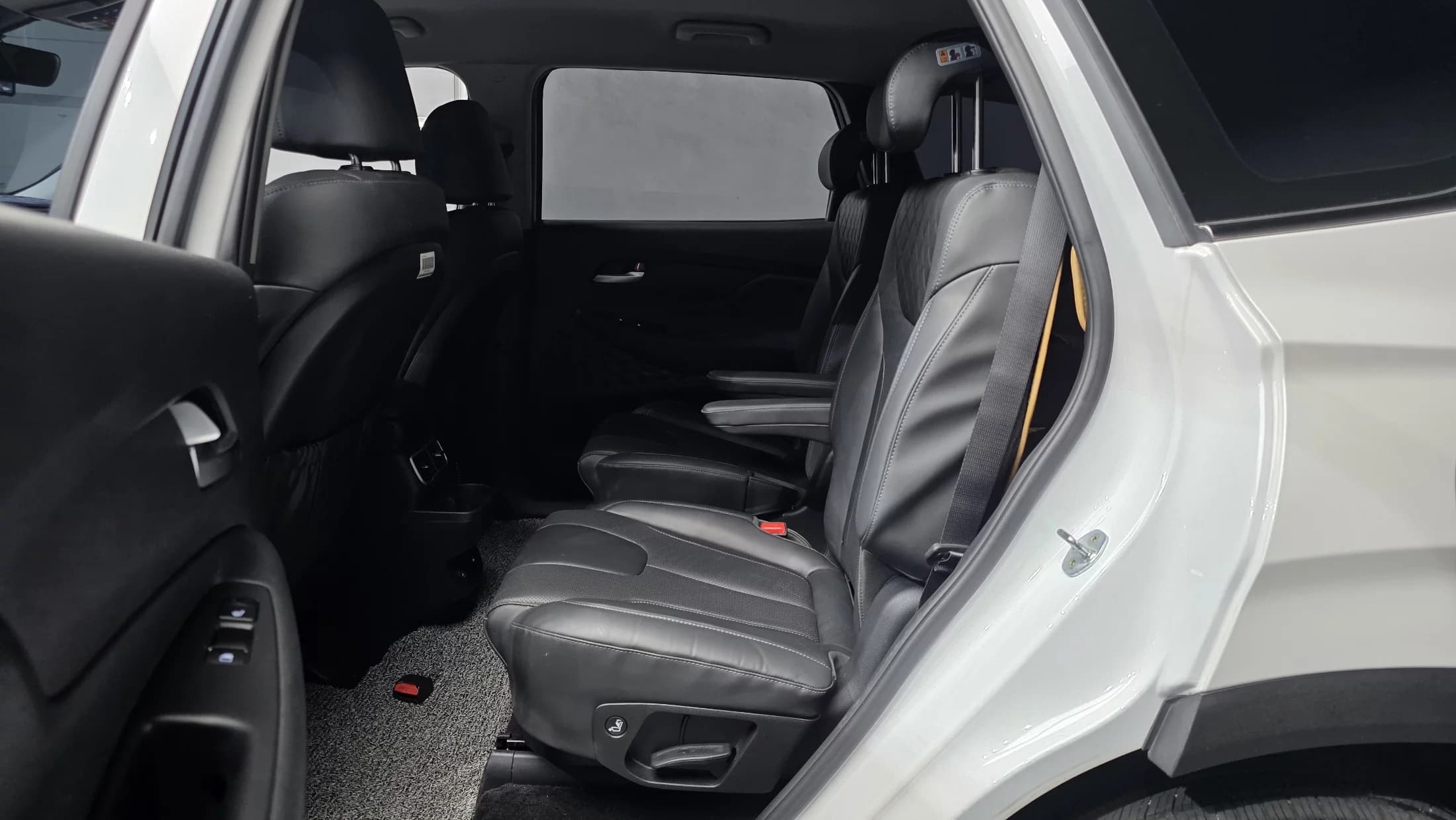 Hyundai Santa Fe HEV 1.6 2WD Exclusive, гибрид, 2022 г. 94220 км. — фото 13