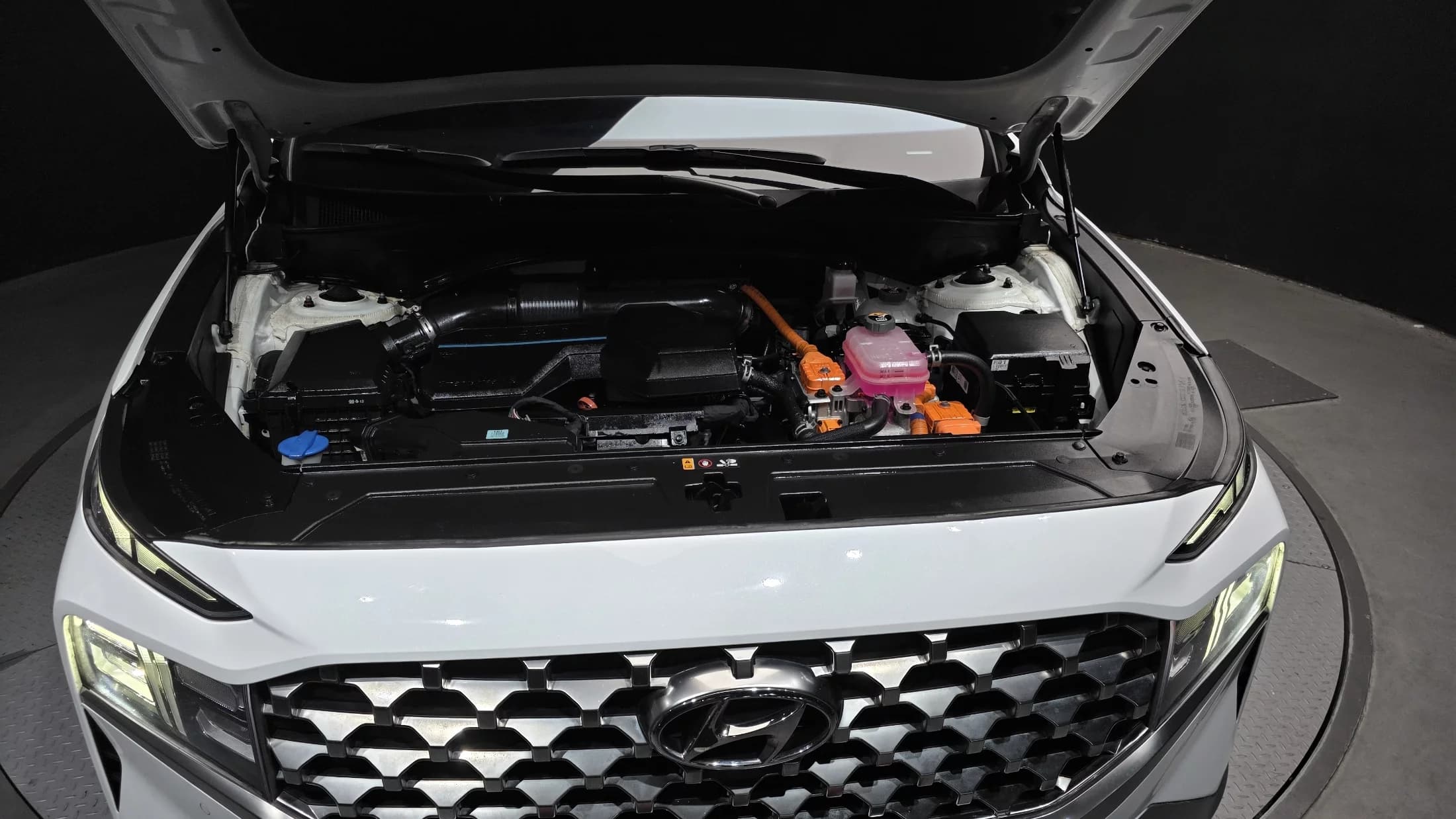 Hyundai Santa Fe HEV 1.6 2WD Exclusive, гибрид, 2022 г. 94220 км. — фото 6