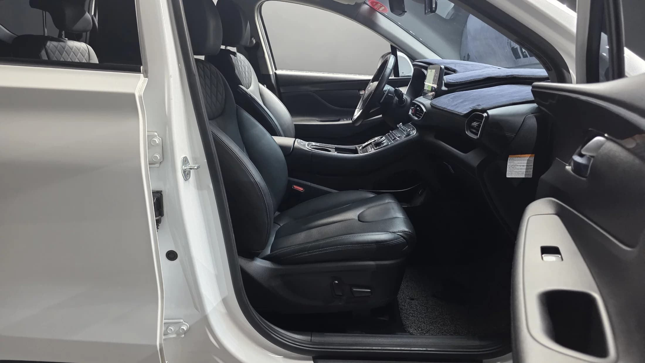 Hyundai Santa Fe HEV 1.6 2WD Exclusive, гибрид, 2022 г. 94220 км. — фото 10