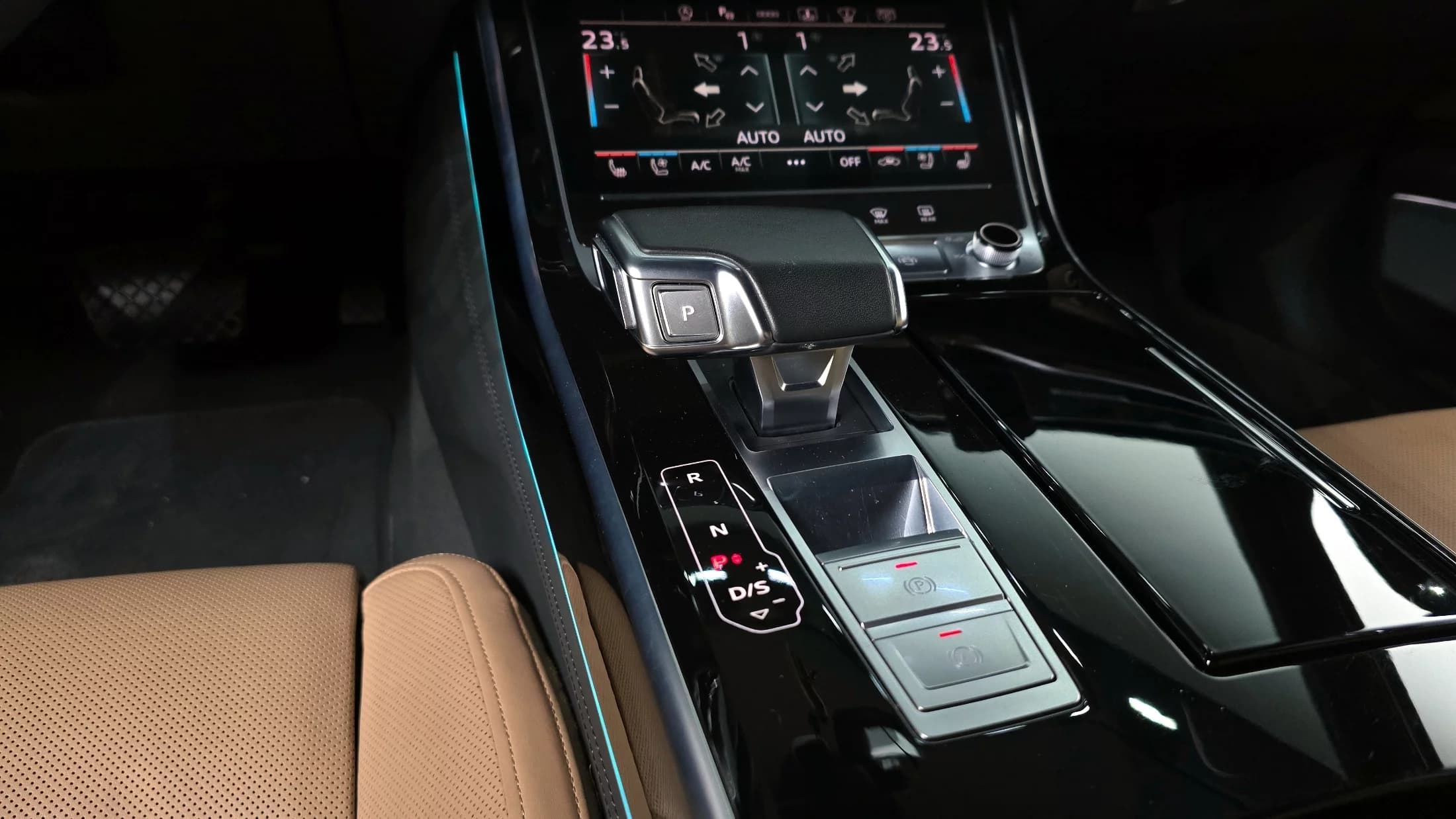 Audi A8 55 TFSI Quattro LWB, 2021 г. 55529 км. — фото 9