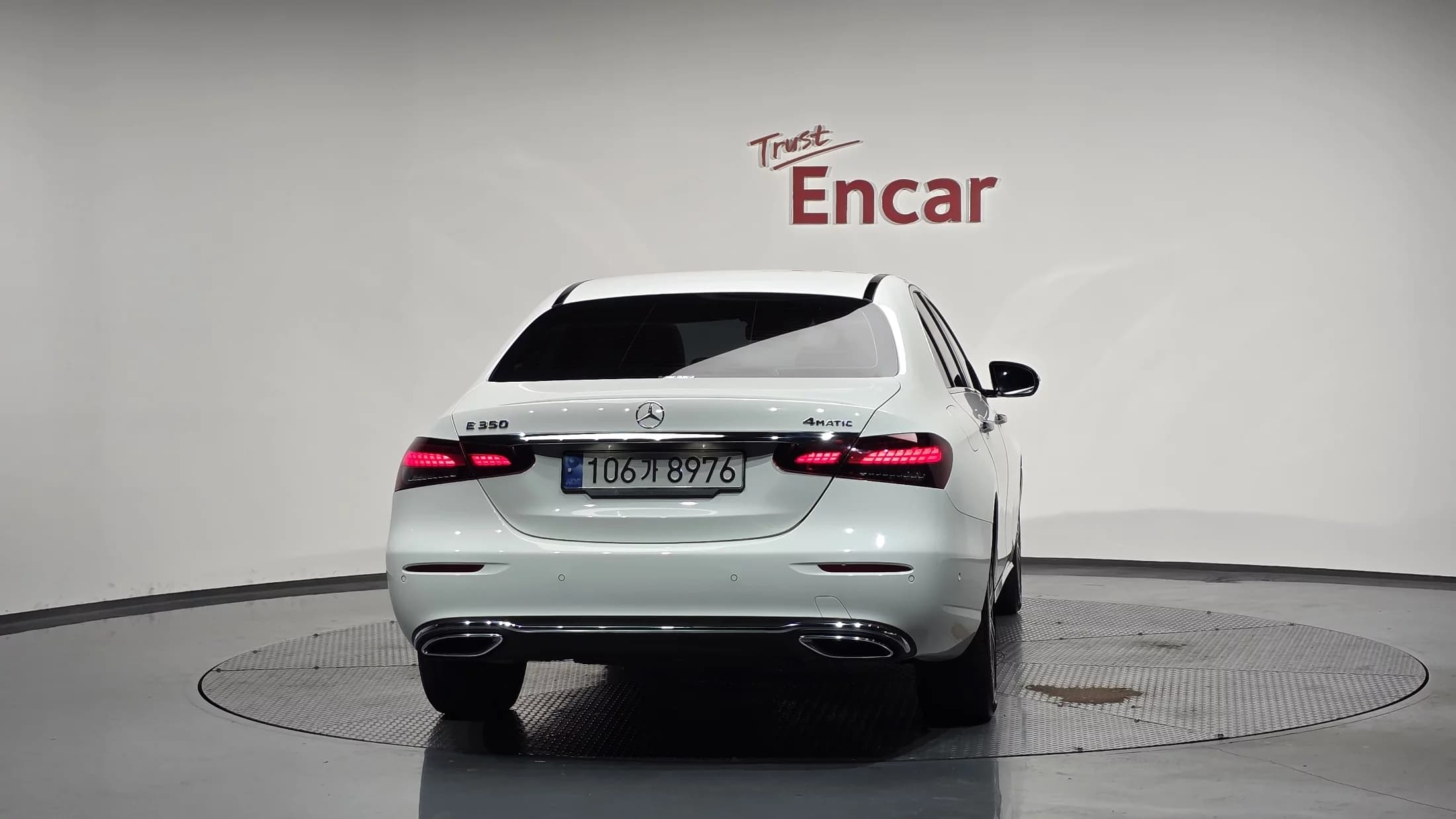 Mercedes-Benz E-Class E350 4MATIC Avantgarde, 2022 г. 53412 км. — фото 3