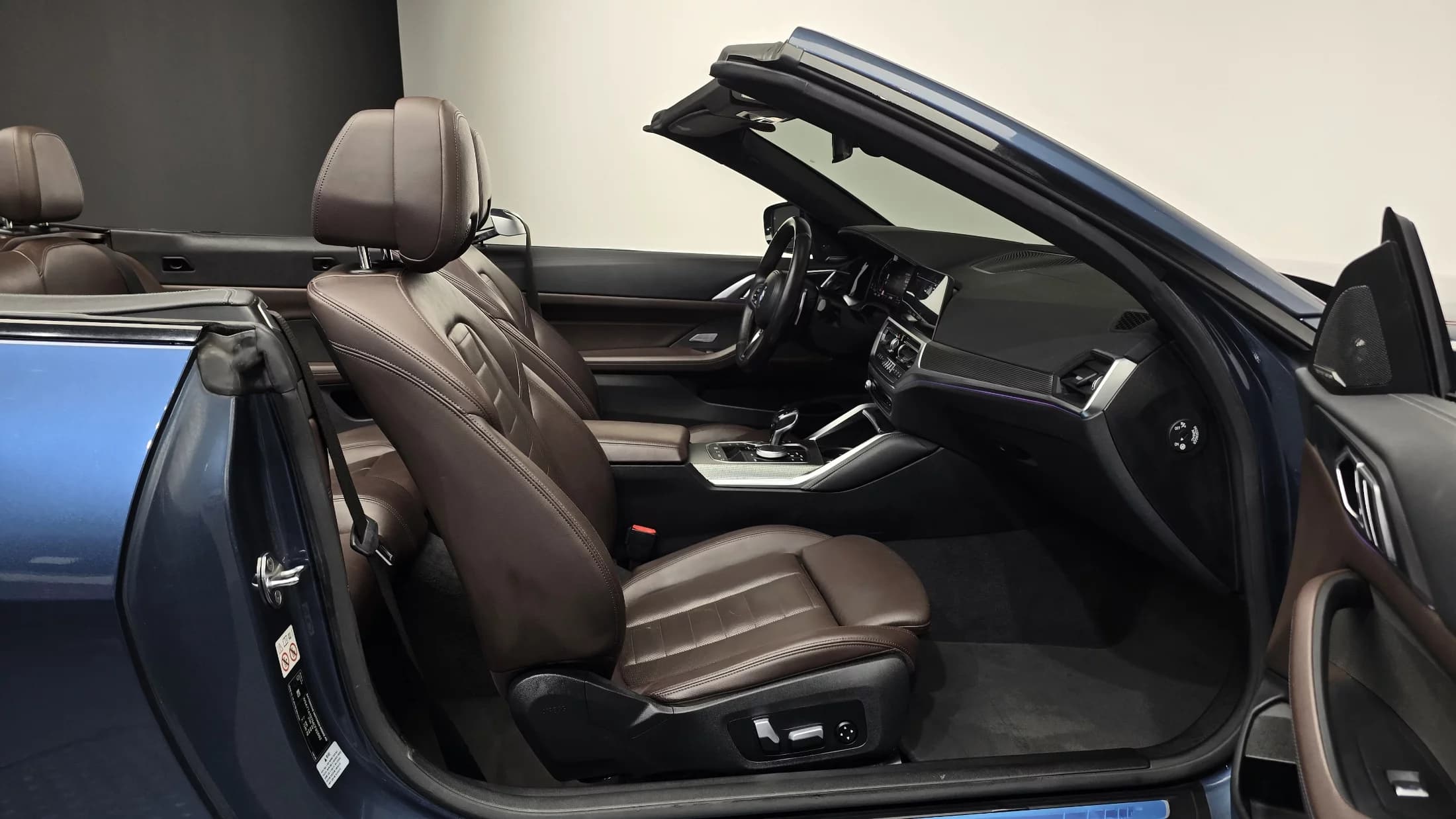 BMW 4-Series 420i M Sport Convertible, 2021 г. 105321 км. — фото 11