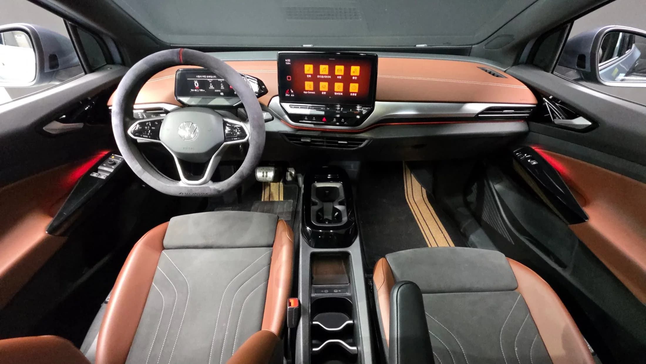 Volkswagen ID.4 Pro, электромобиль, 2022 г. 107488 км. — фото 7
