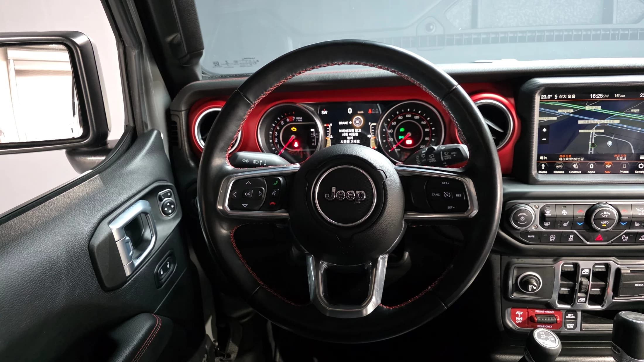Jeep WRANGLER 2.0 Rubicon 4Door, 2022 г. 36422 км. — фото 13
