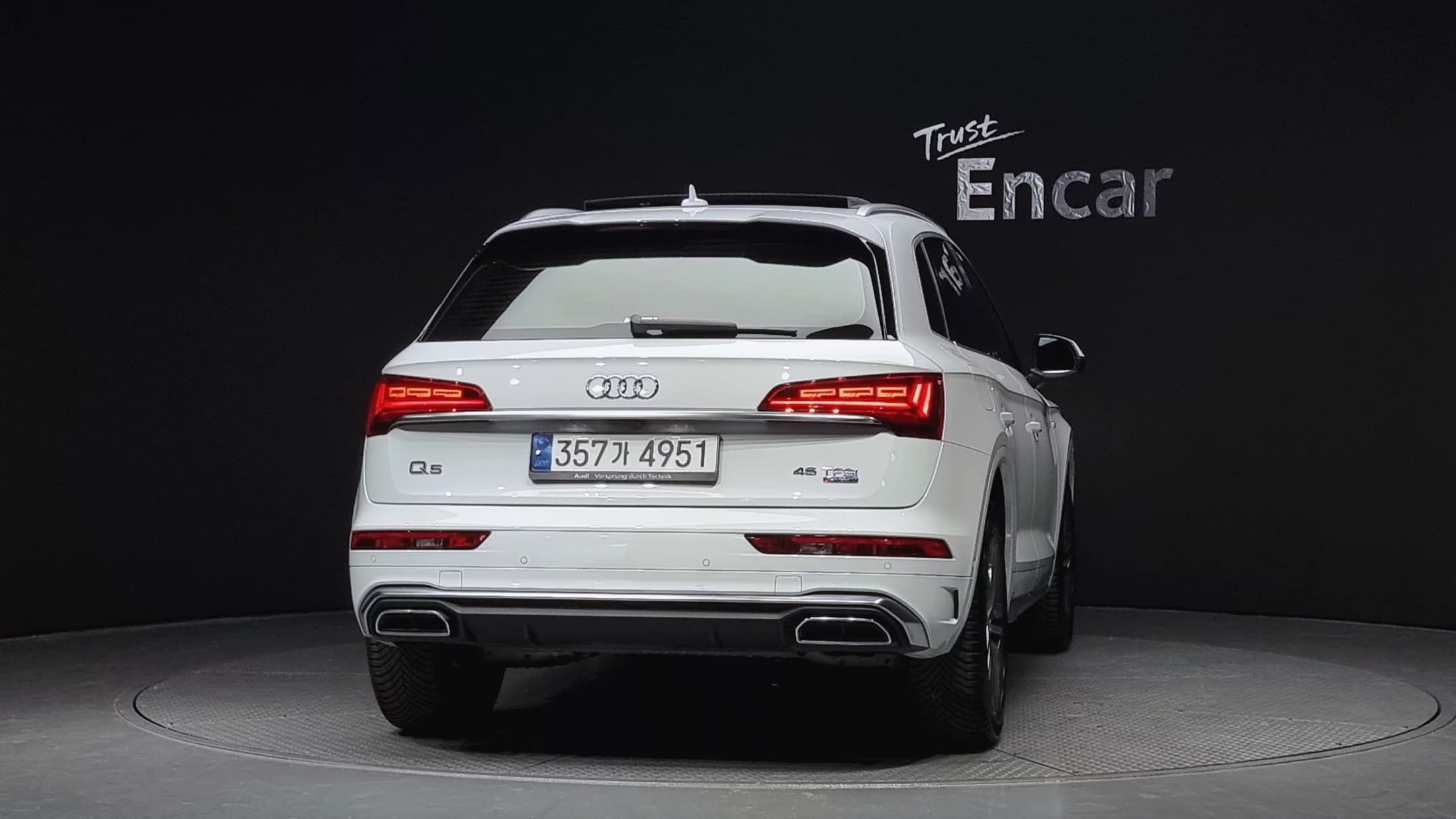 Audi Q5 45 TFSI Quattro Premium, 2023 г. 49709 км. — фото 4