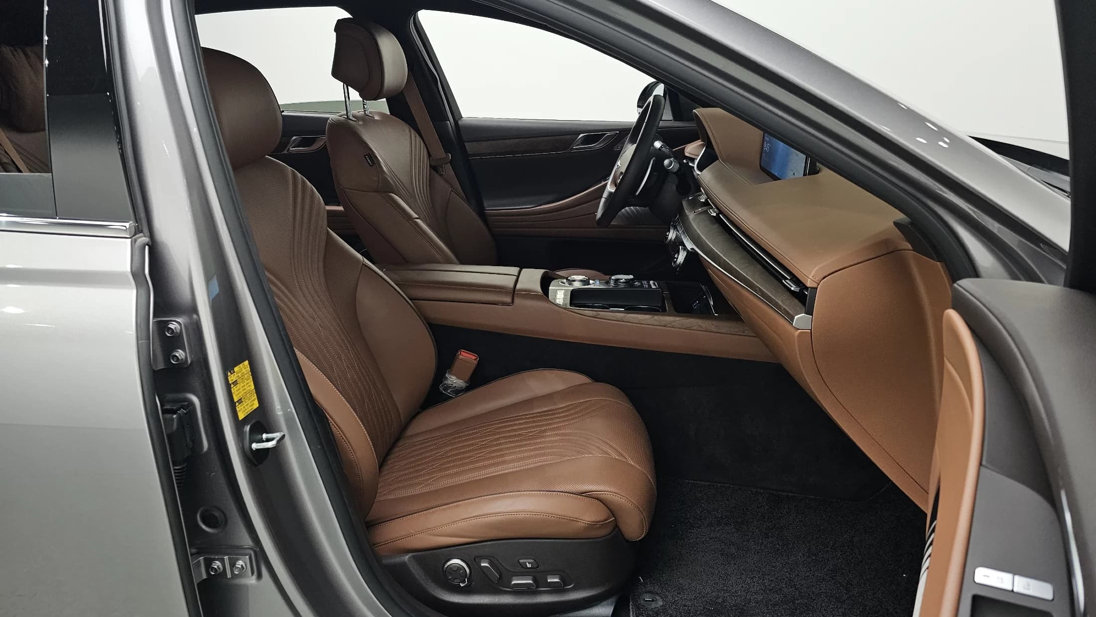 Genesis G80 Gasoline 2.5 Turbo AWD, 2023 г. 47278 км. — фото 11
