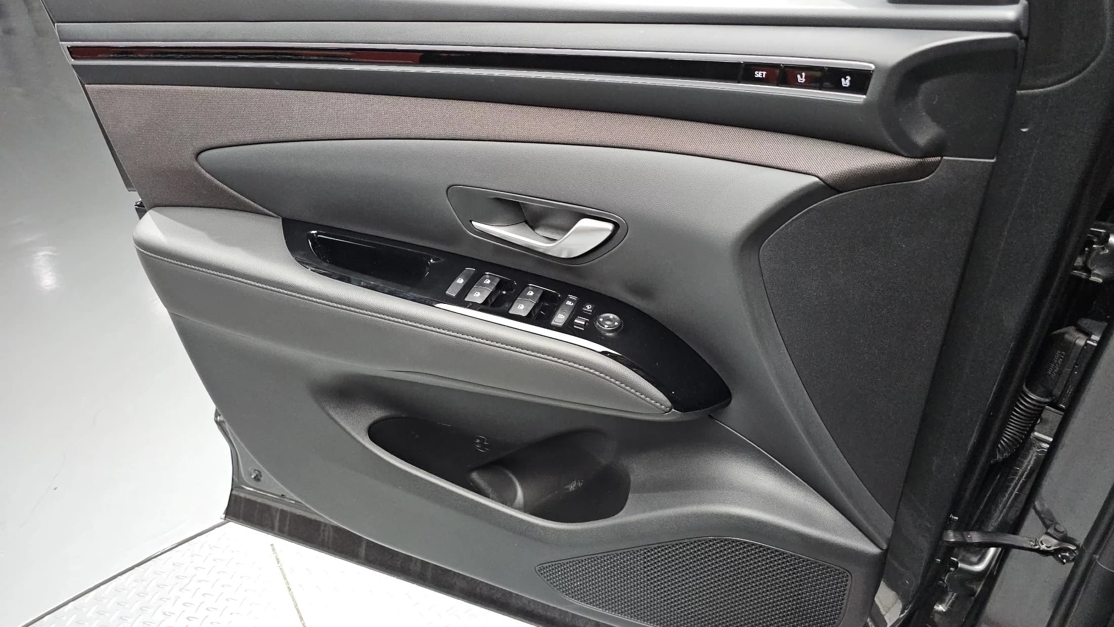 Hyundai Tucson Gasoline 1.6 Turbo 2WD Inspiration, 2023 г. 39057 км. — фото 14