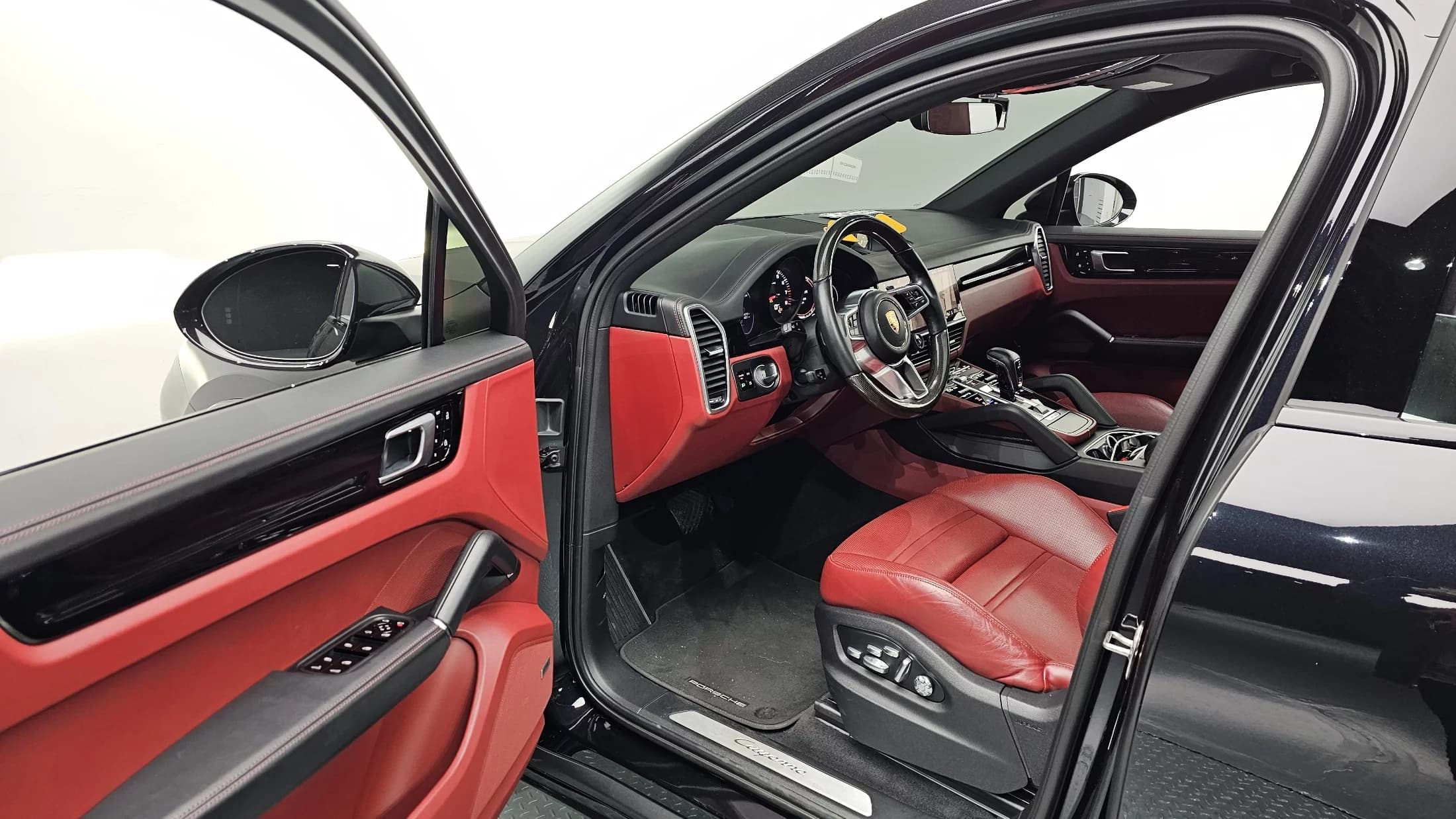 Porsche CAYENNE 3.0 Coupe, 2021 г. 44728 км. — фото 11
