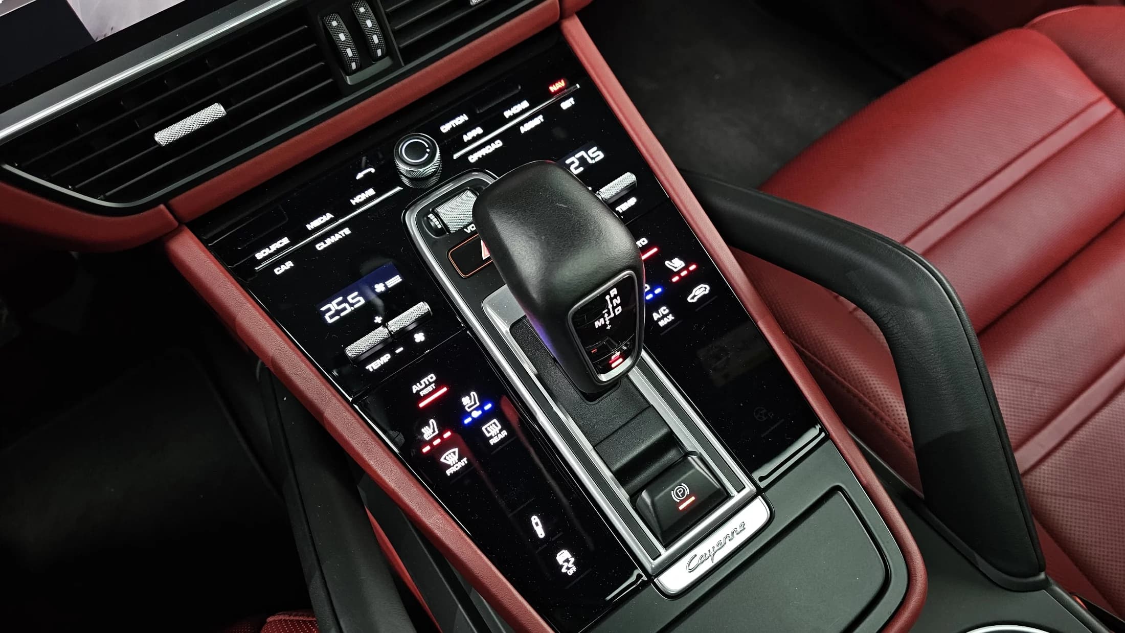 Porsche CAYENNE 3.0 Coupe, 2021 г. 44728 км. — фото 9