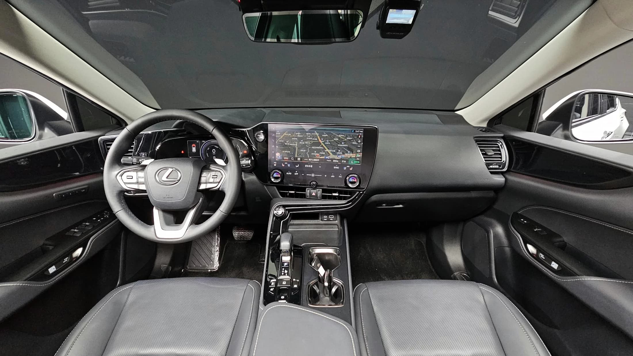 Lexus NX350h Premium, гибрид, 2024 г. 38032 км. — фото 7