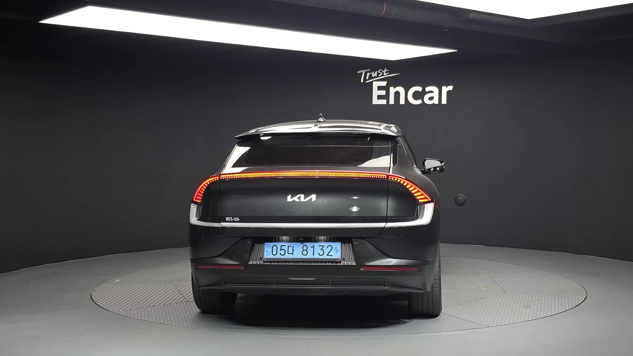Kia EV6 Long Range 4WD Air, электромобиль, 2022 г. 42654 км. — фото 4