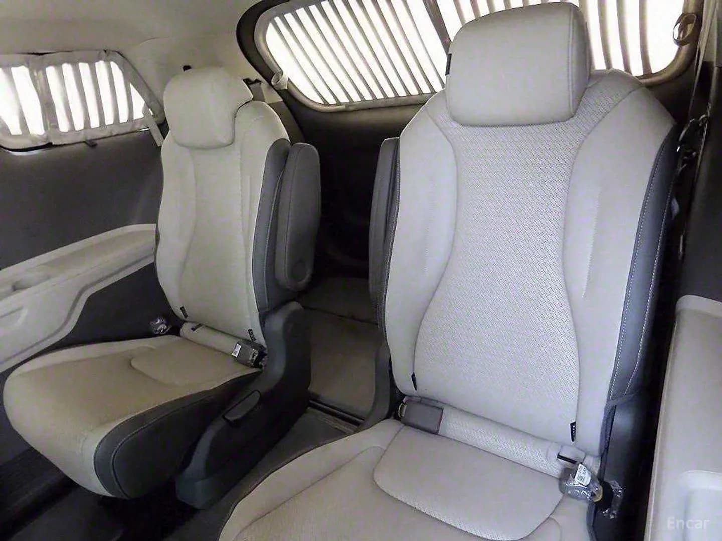 Kia Carnival Gasoline 9-Seater Hi-Limousine Signature, 2021 г. 30393 км. — фото 7
