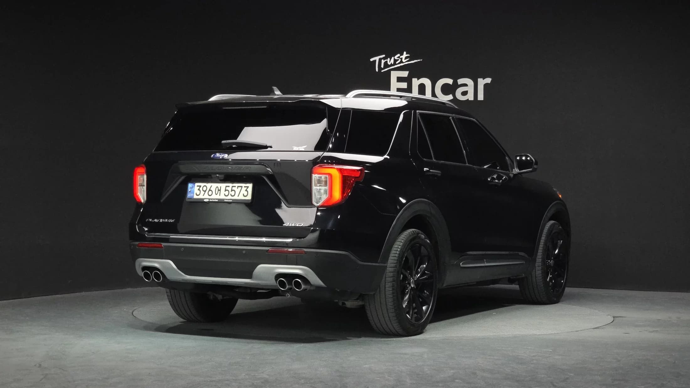 Ford EXPLORER 3.0 Platinum 4WD, 2022 г. 69212 км. — фото 2