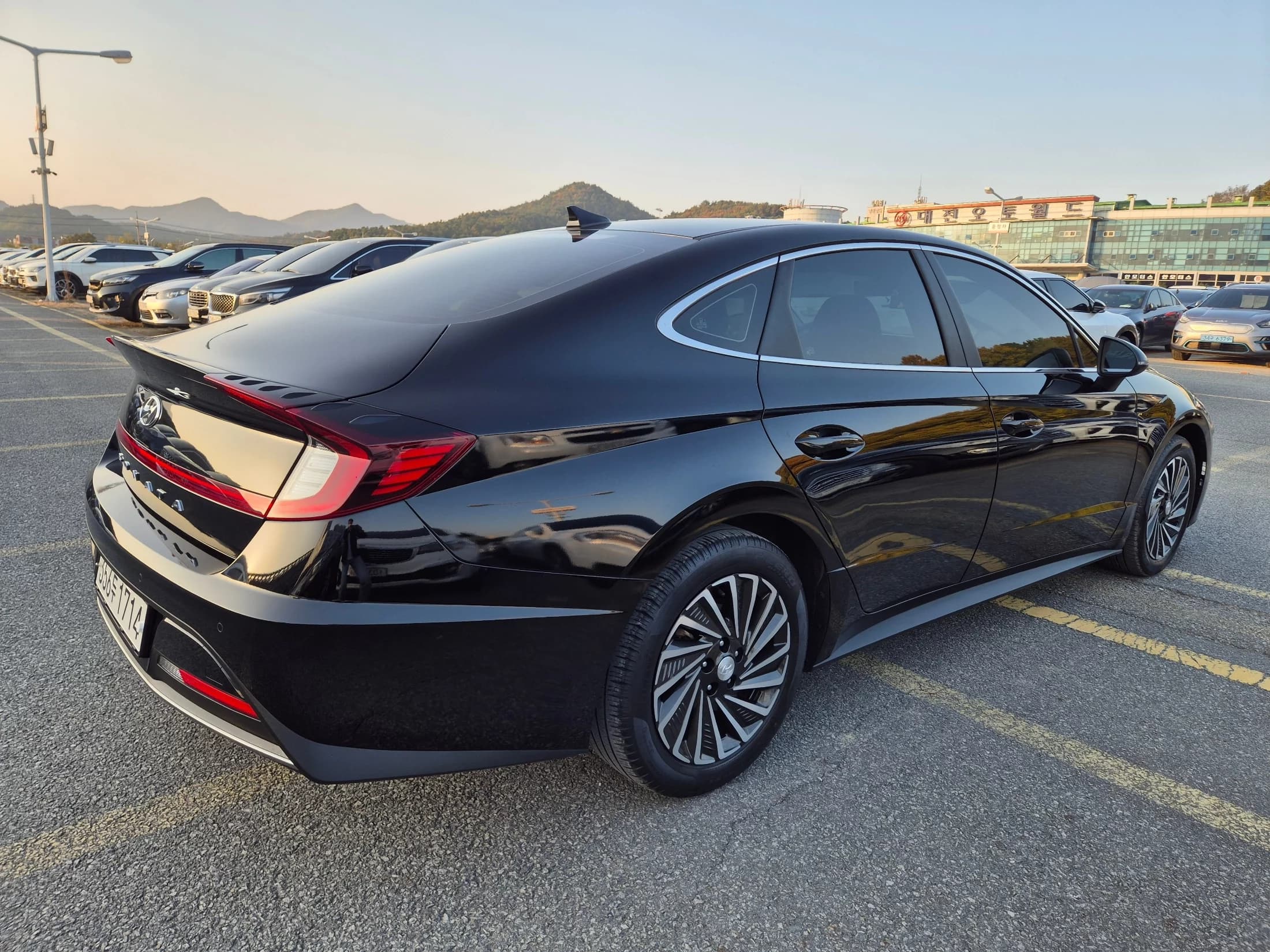 Hyundai Sonata Premium Plus, гибрид, 2021 г. 68607 км. — фото 6