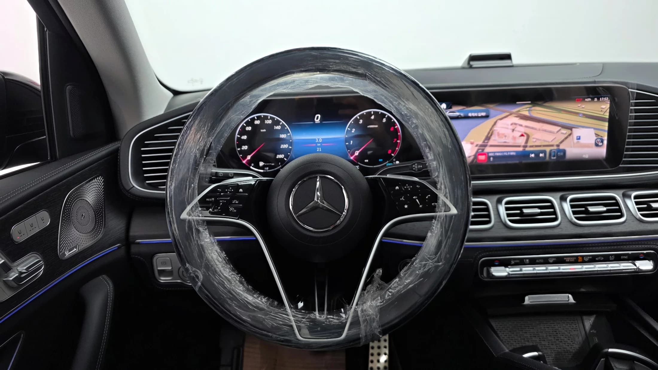 Mercedes-Benz GLE-Class GLE450 4MATIC, 2025 г. — фото 13
